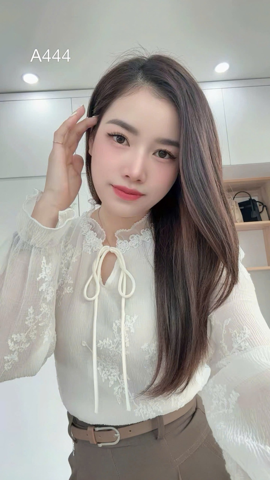 A444 Áo ren cổ buộc nơ