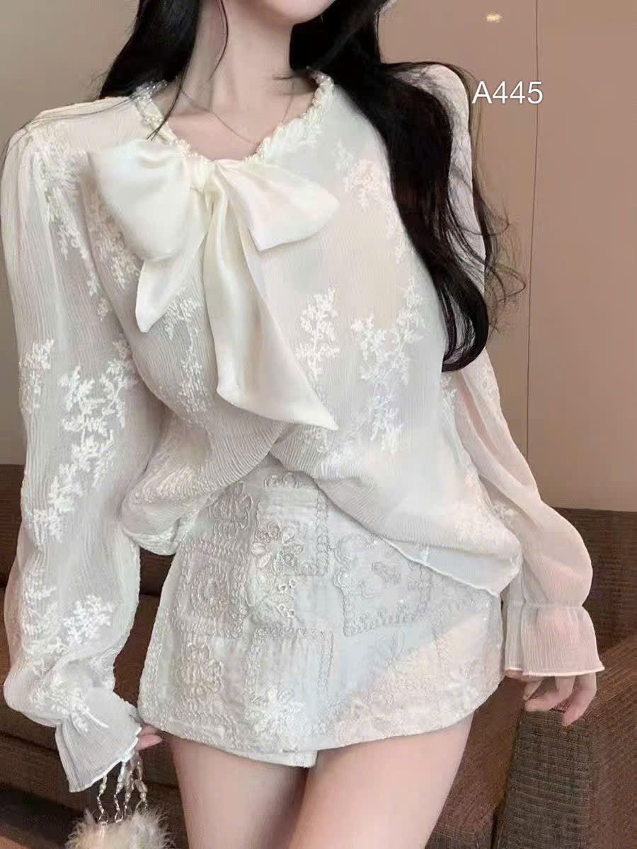 A445 Áo ren cổ nơ đính ngọc