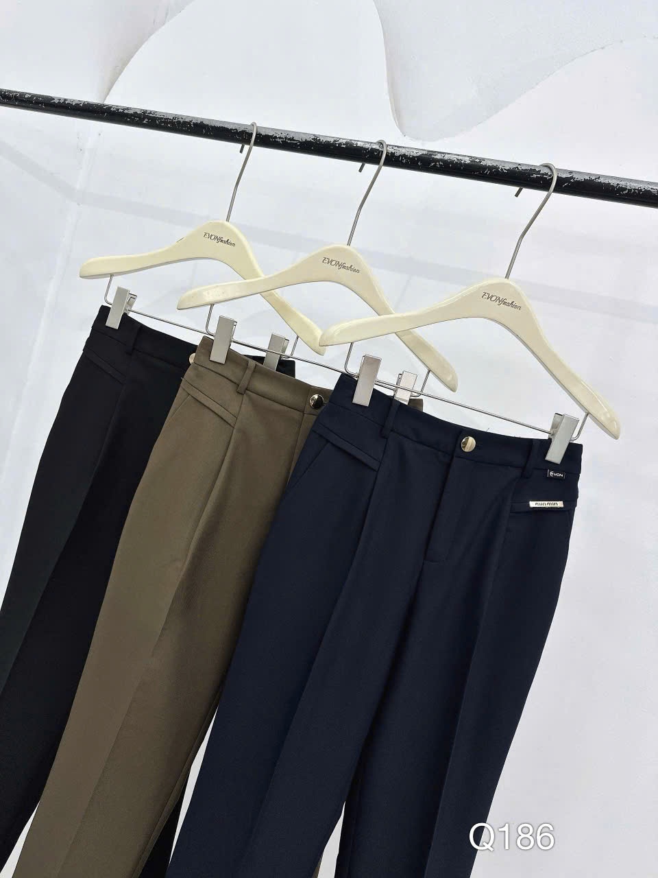 Q186 Quần baggy 1 cúc tag vàng