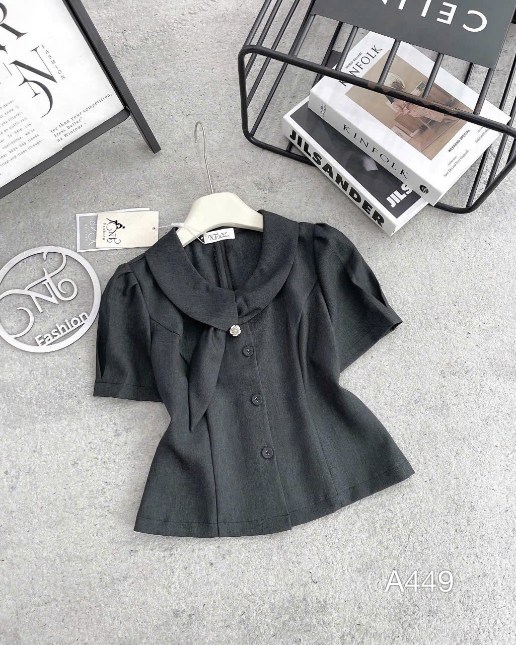 A449 Áo kí giả nơ lệch