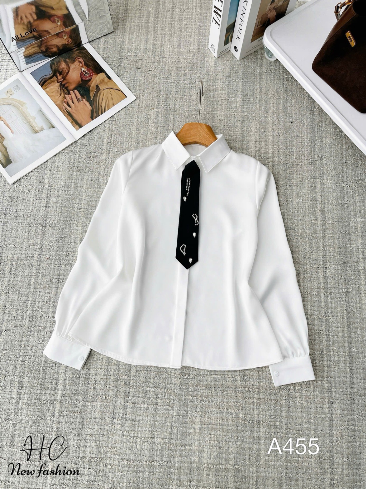 A455 Áo sơ mi lụa cổ cà vạt