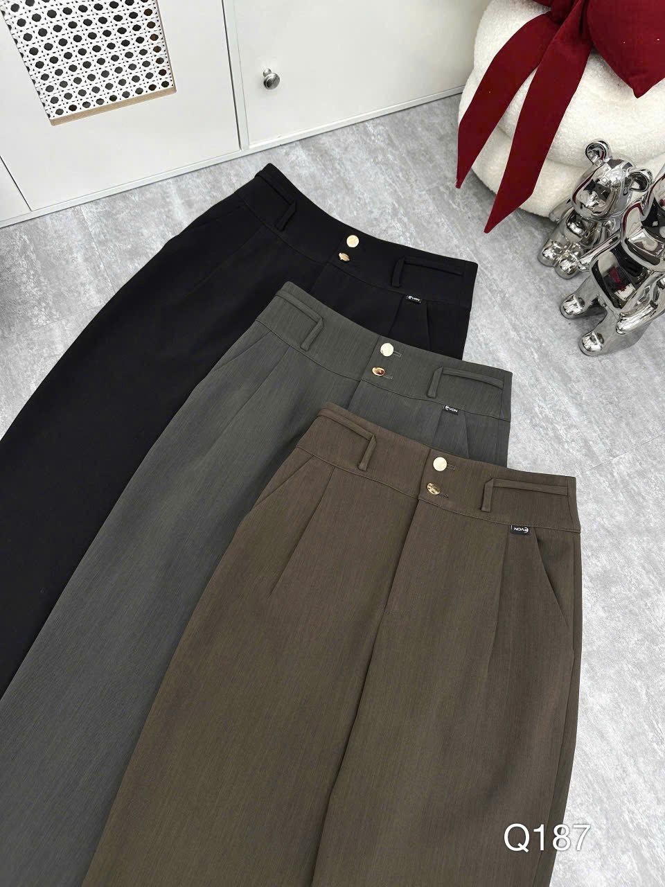 Q187 Quần baggy 2 cúc vàng