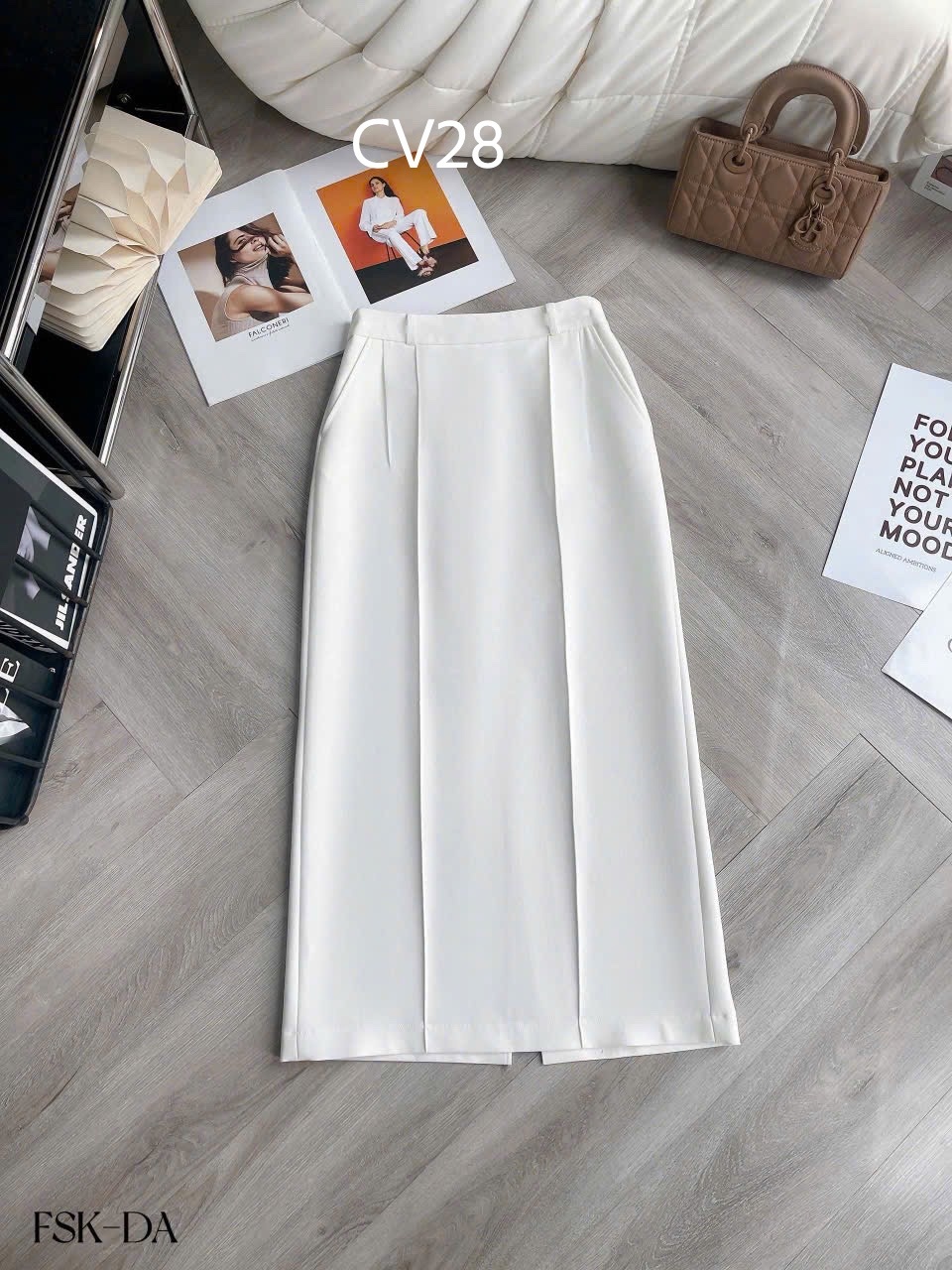 CV28 Chân váy dài ly dọc