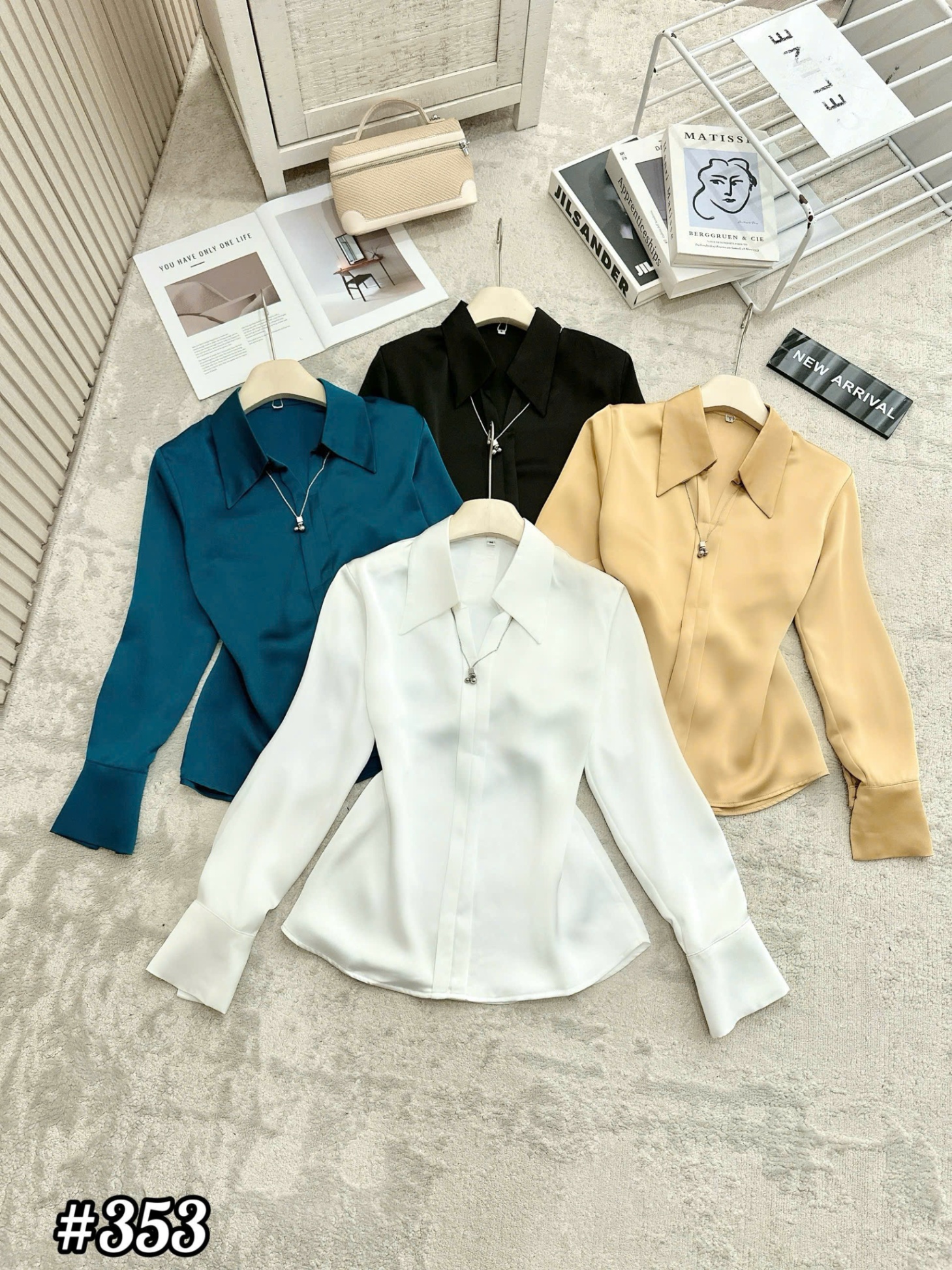 A353 Áo sơ mi lụa kem dây QCCC