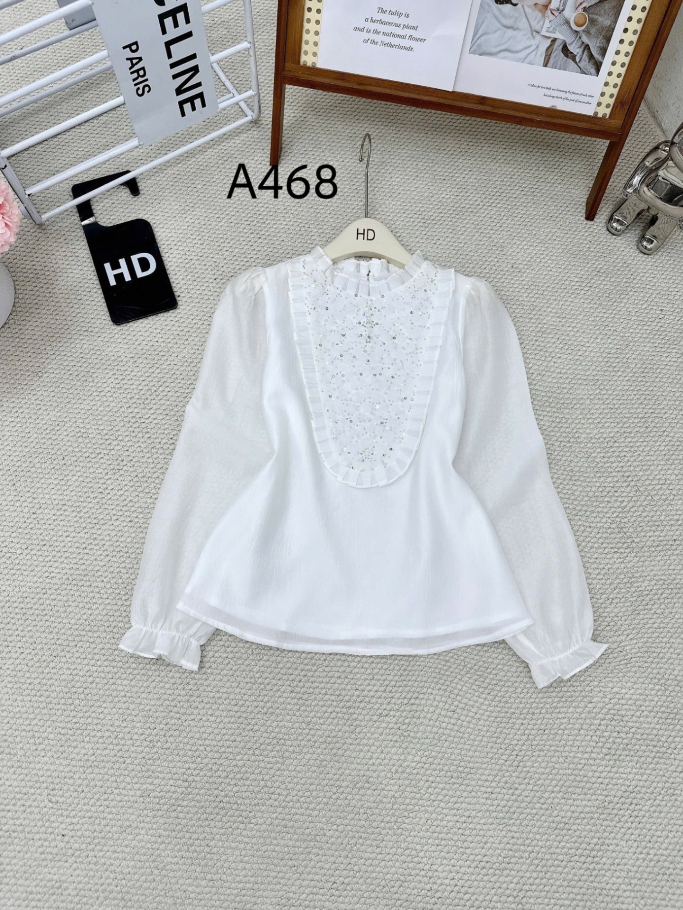 A468 Áo sơ mi cổ hoa cườm