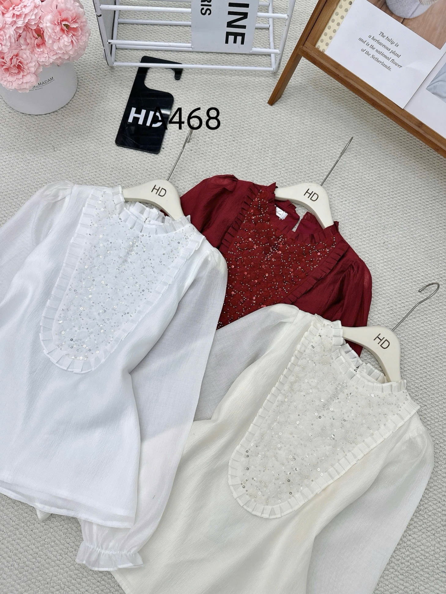 A468 Áo sơ mi cổ hoa cườm