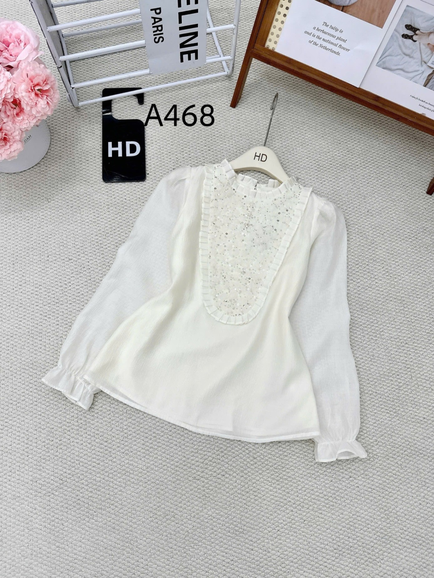 A468 Áo sơ mi cổ hoa cườm
