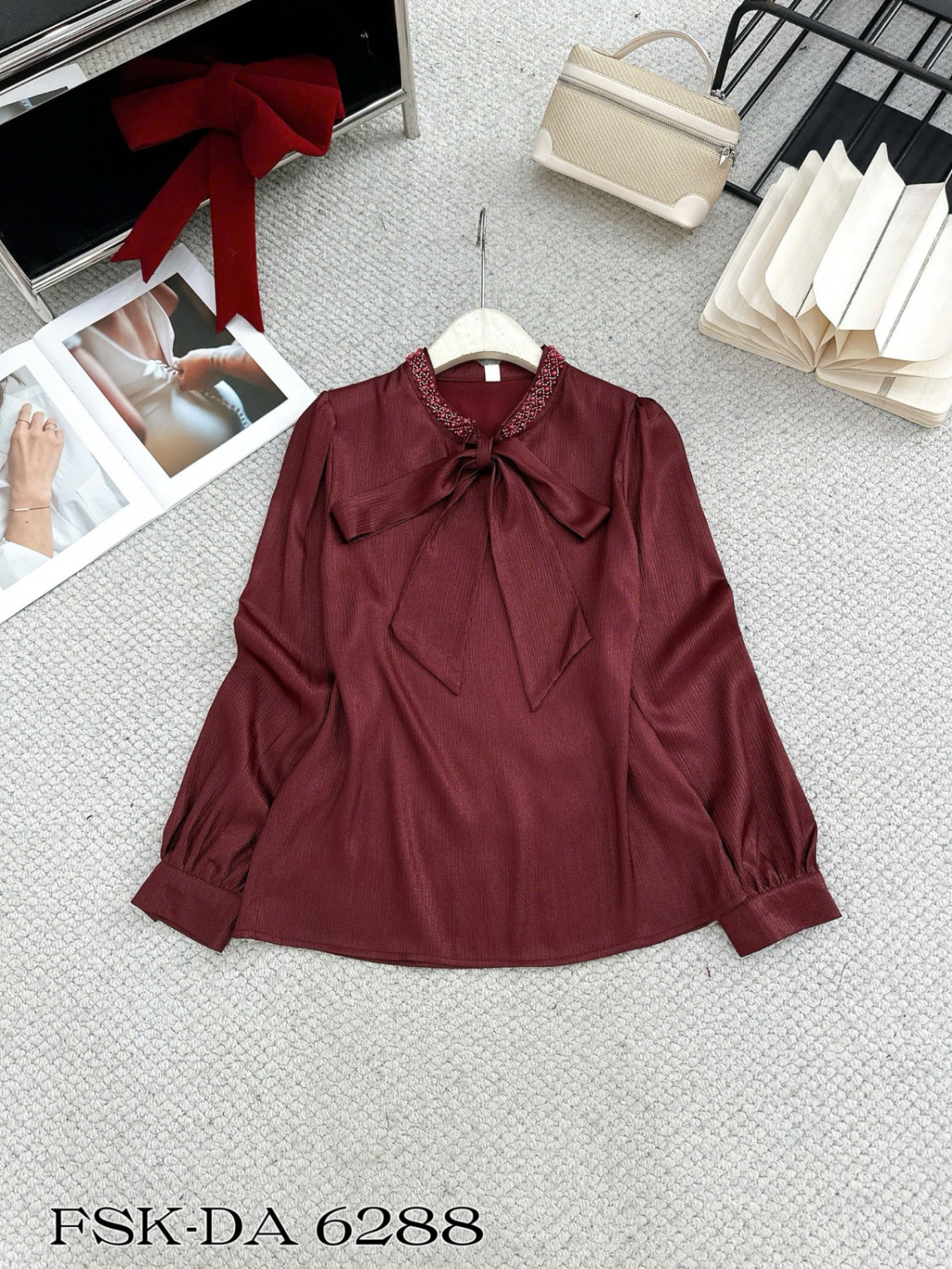 A6288 áo lụa QC cổ nơ cườm