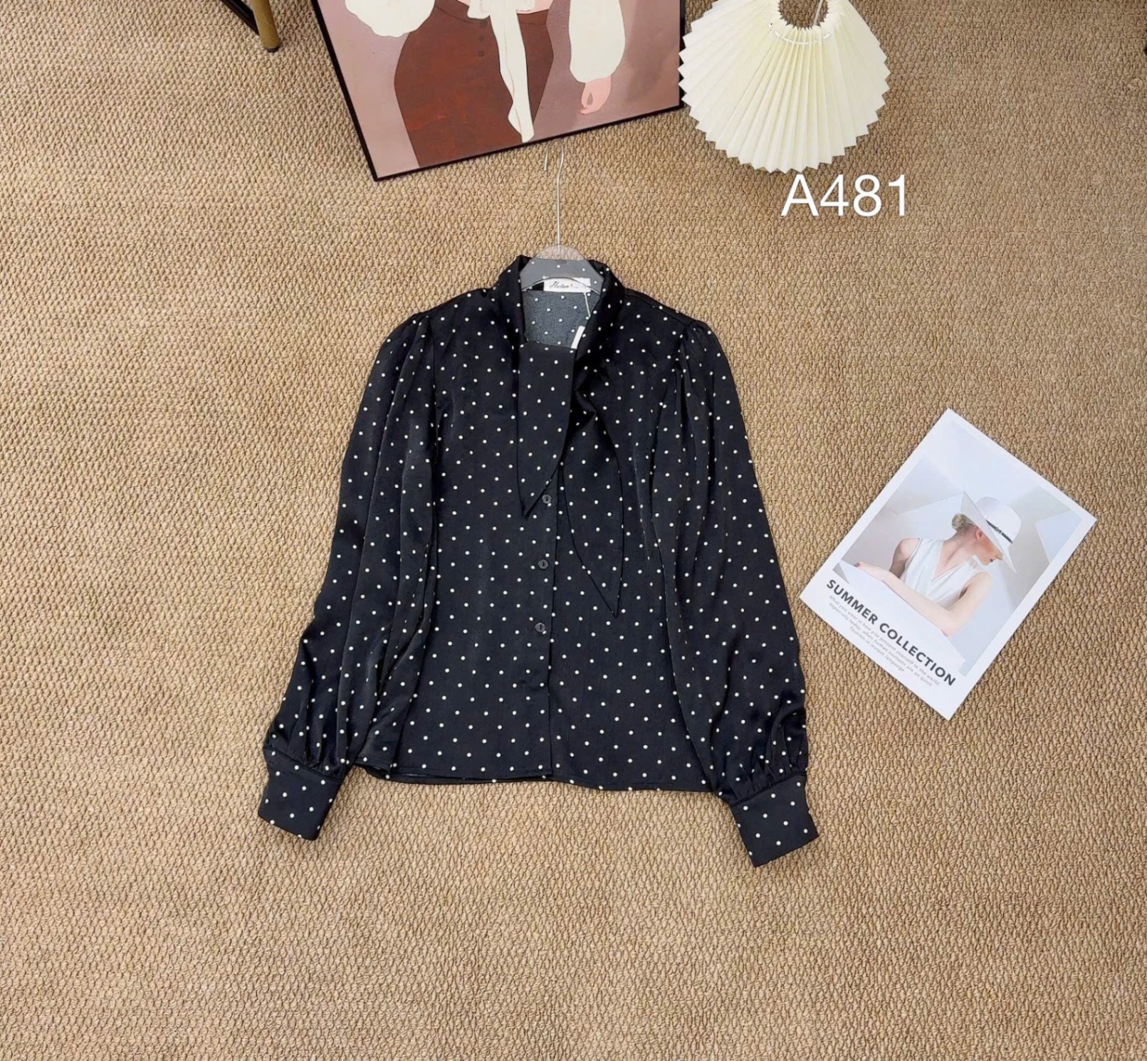 A481 áo chấm bi cổ lá