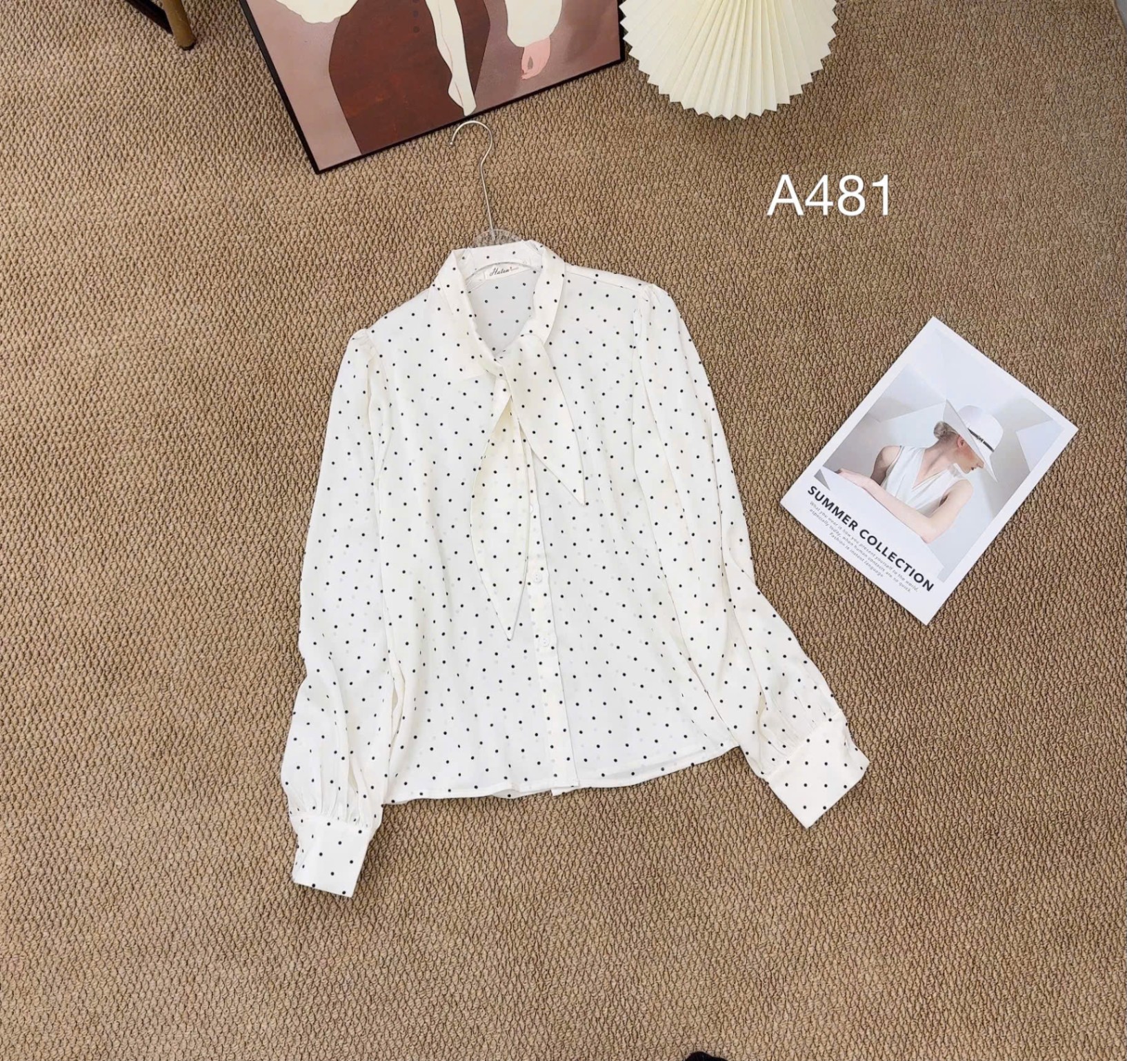 A481 áo chấm bi cổ lá