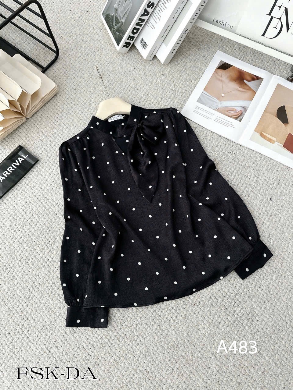 A483 Áo sơ mi bi lụa gân cổ nơ