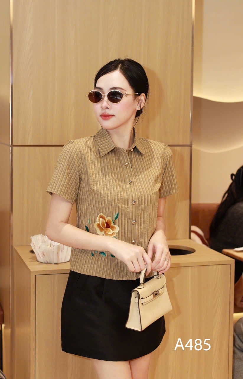 A485 Áo sơ mi kẻ hoa thêu