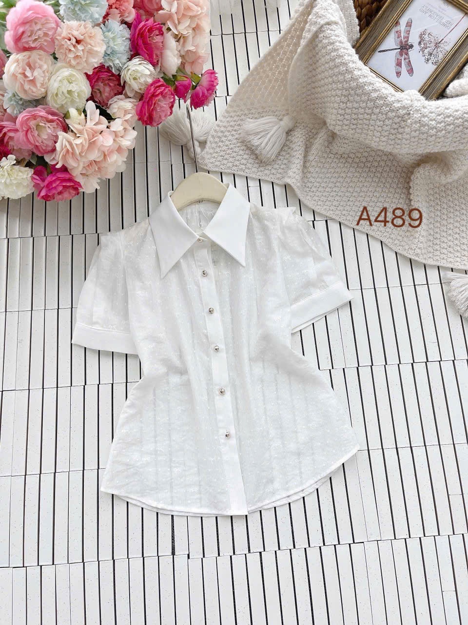 A489 áo cộc cổ nhọn
