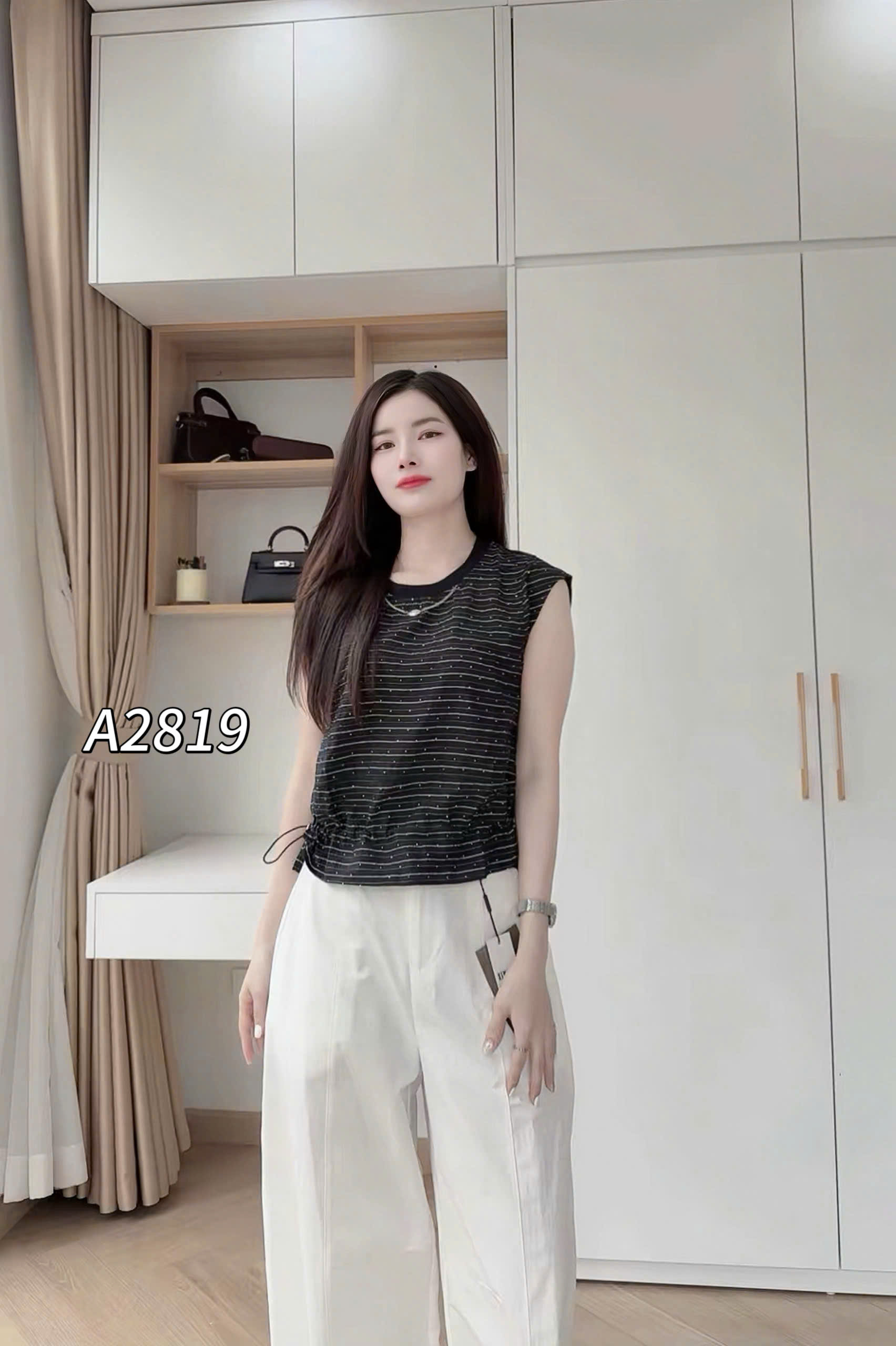A2819 Áo phông kẻ rút gấu