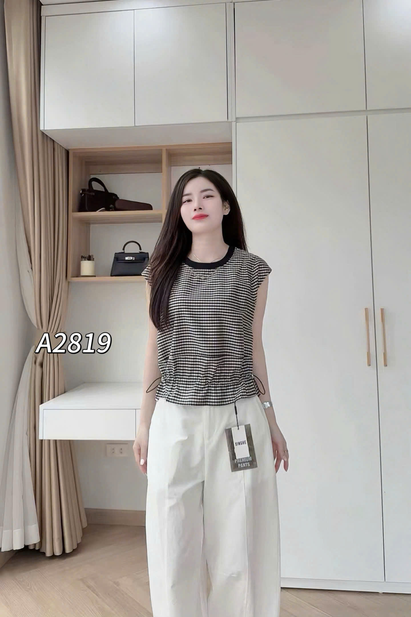 A2819 Áo phông kẻ rút gấu
