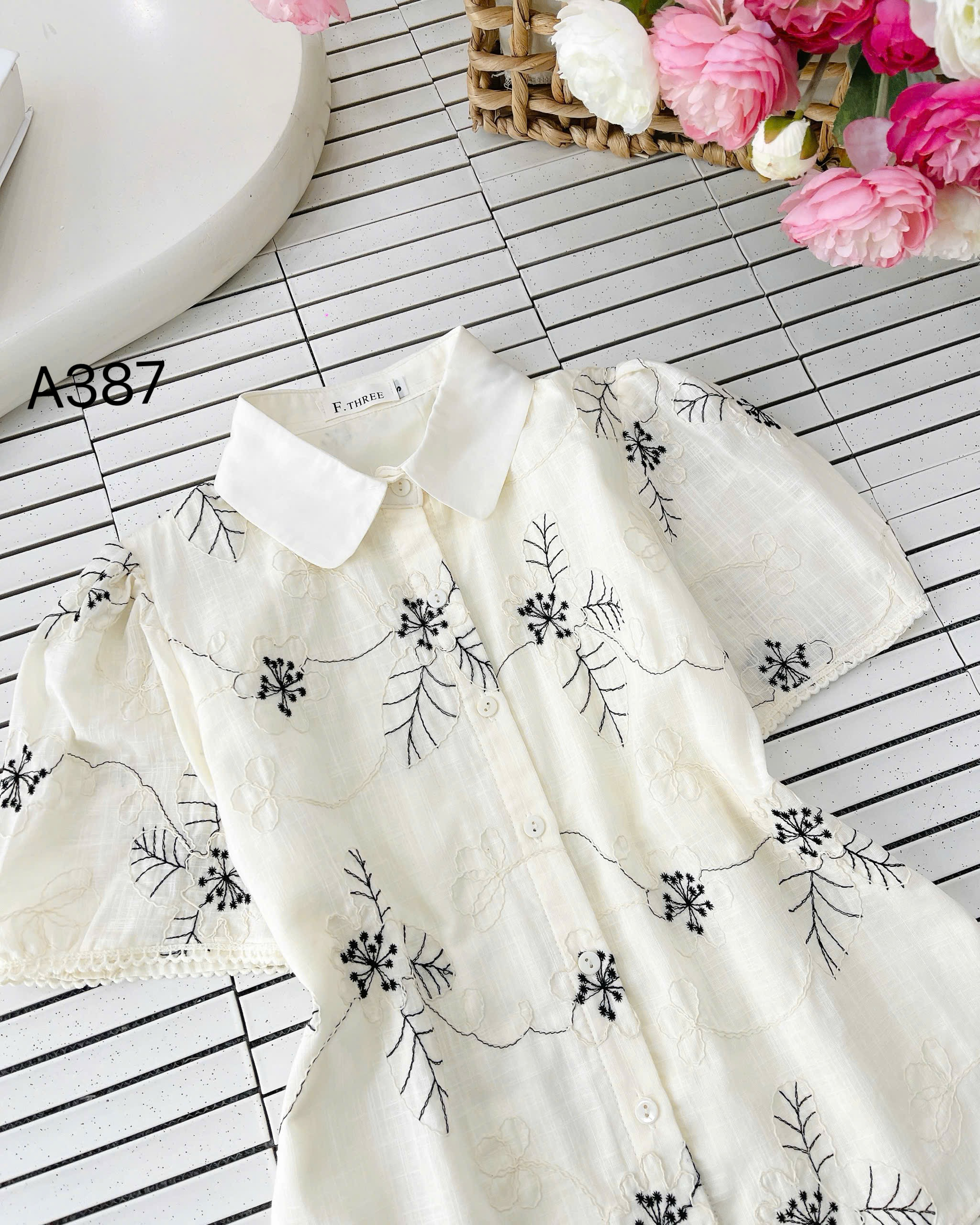 A387 Áo sơ mi hoa đen