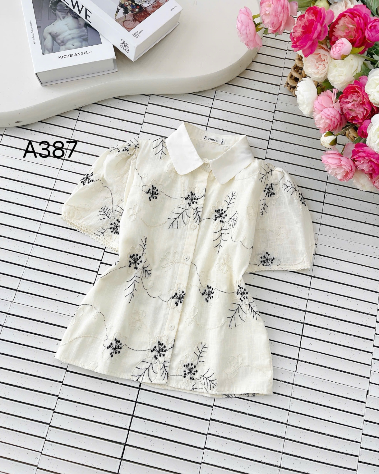 A387 Áo sơ mi hoa đen