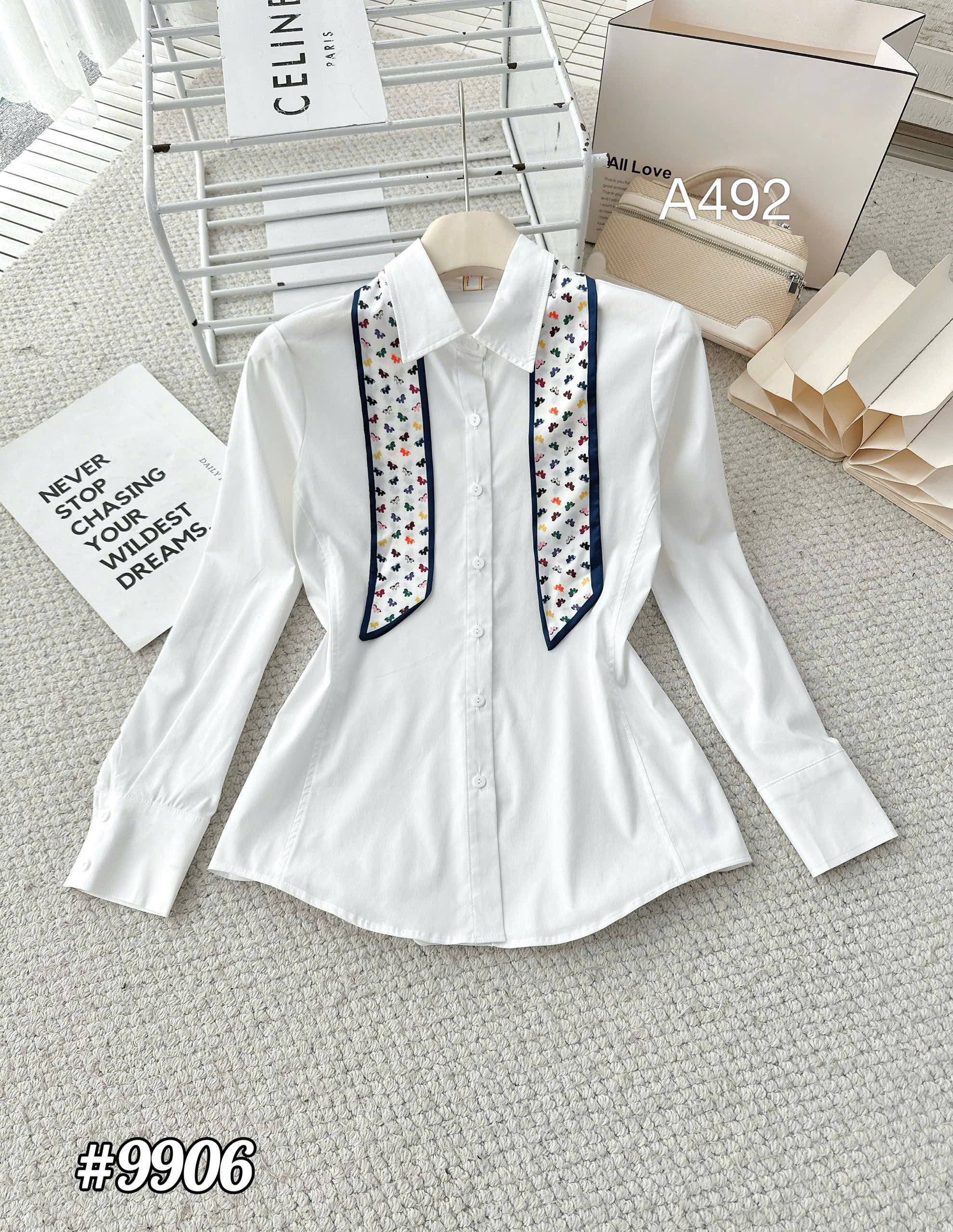 A492 Áo sơ mi cổ nhọn kèm khăn