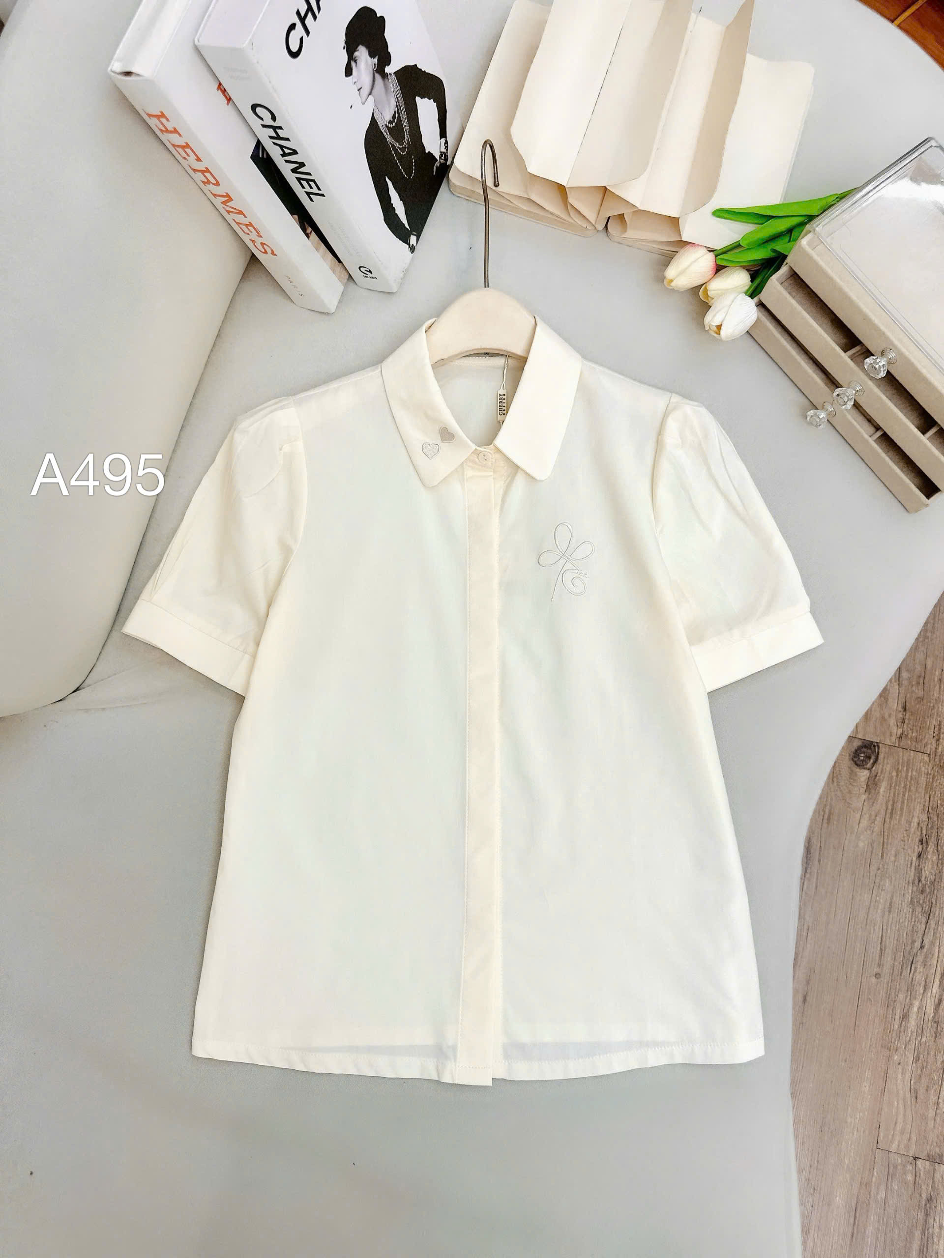 A495 áo thô cộc tay thêu ngực