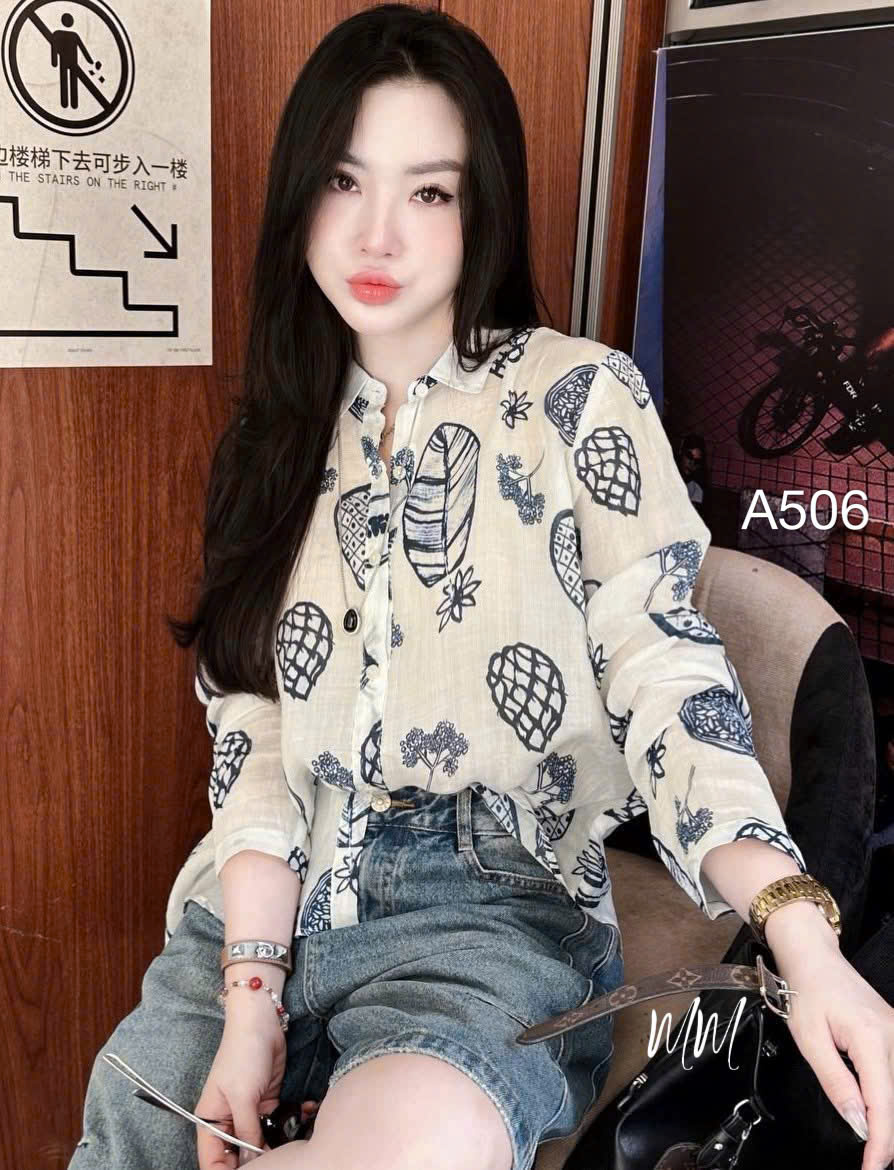 A506 áo họa tiết cổ đức