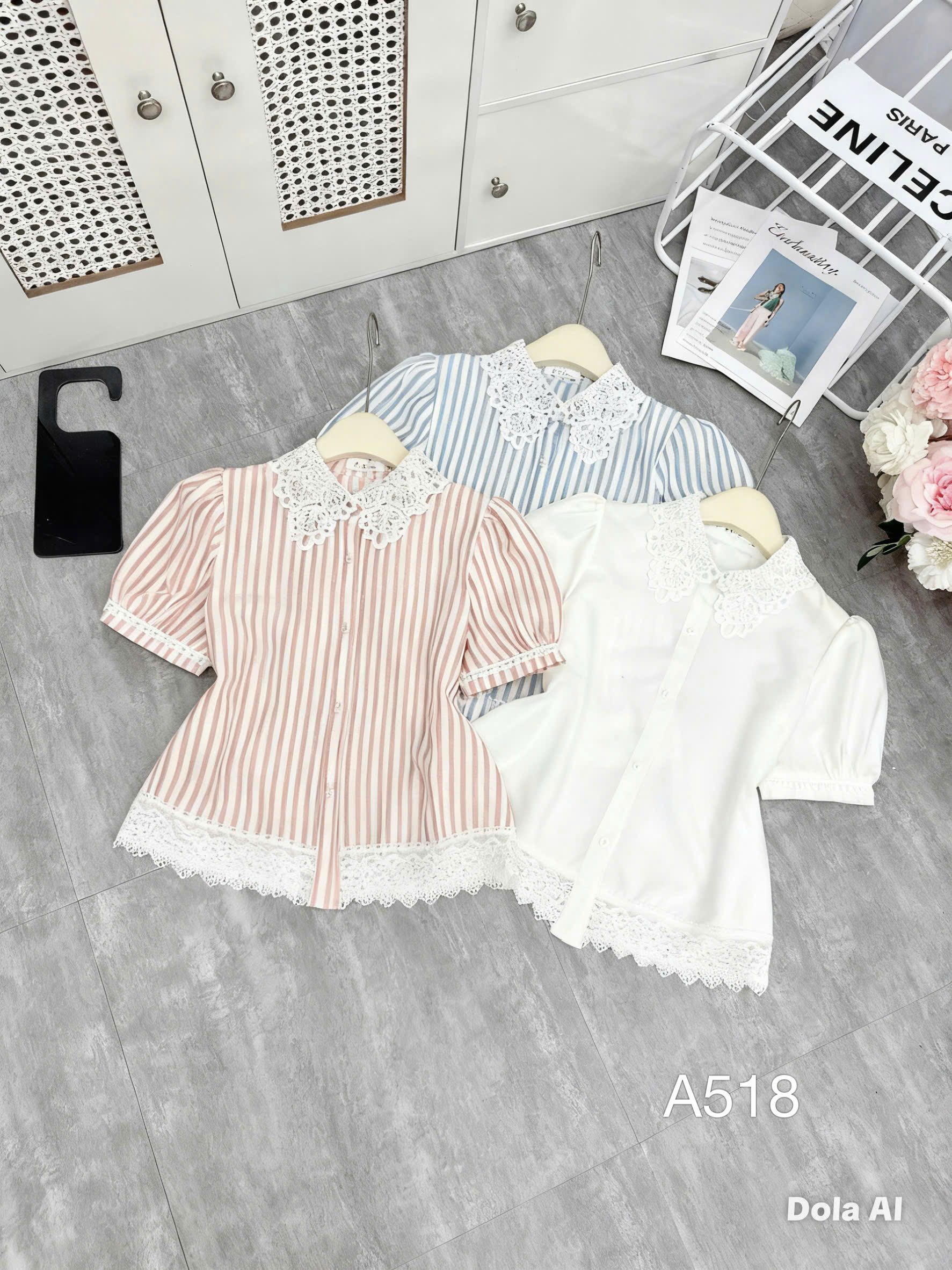 A518 Áo sơ mi kẻ cổ ren