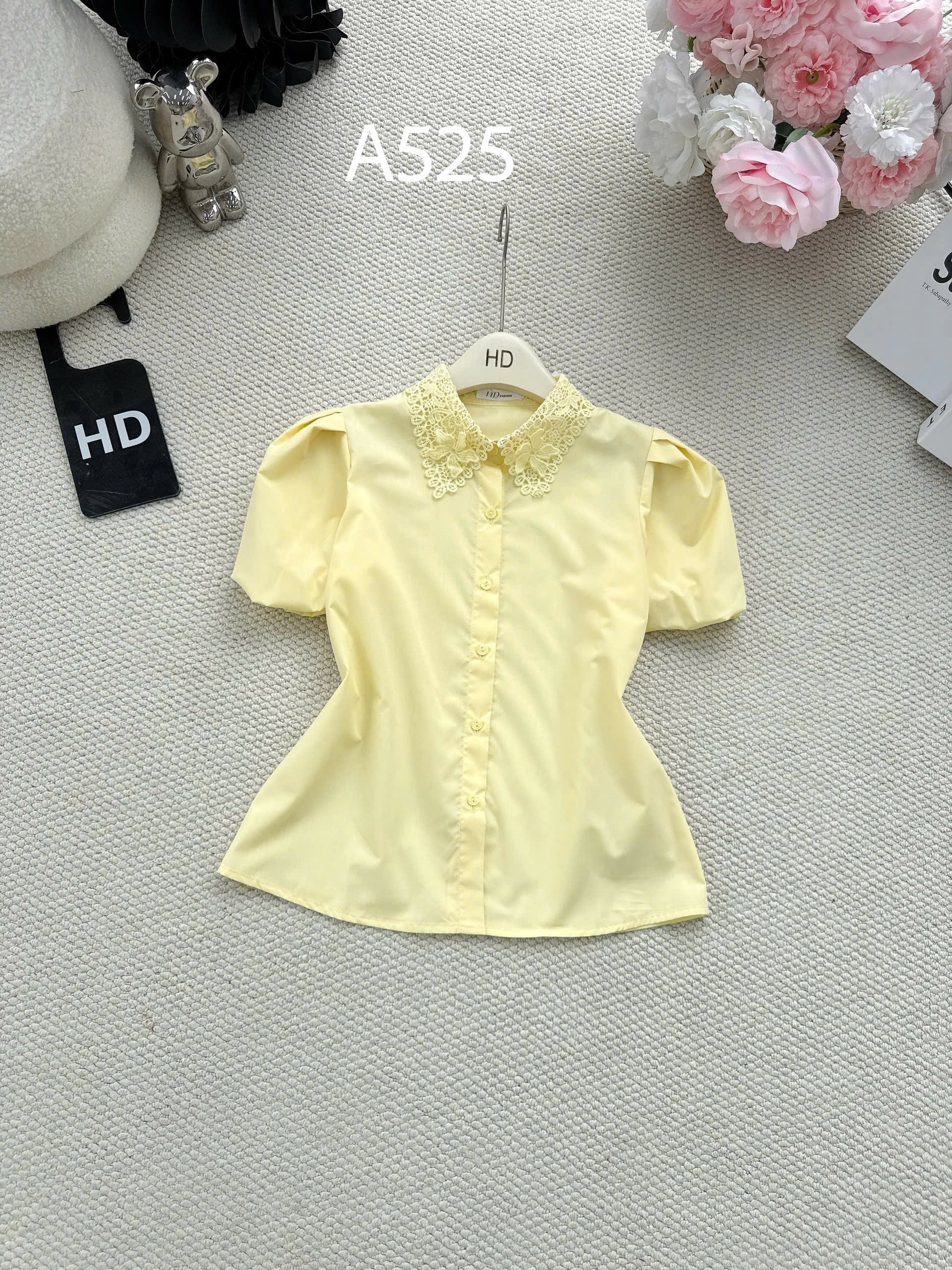 A525 Áo sơ mi thô tay bồng cổ ren