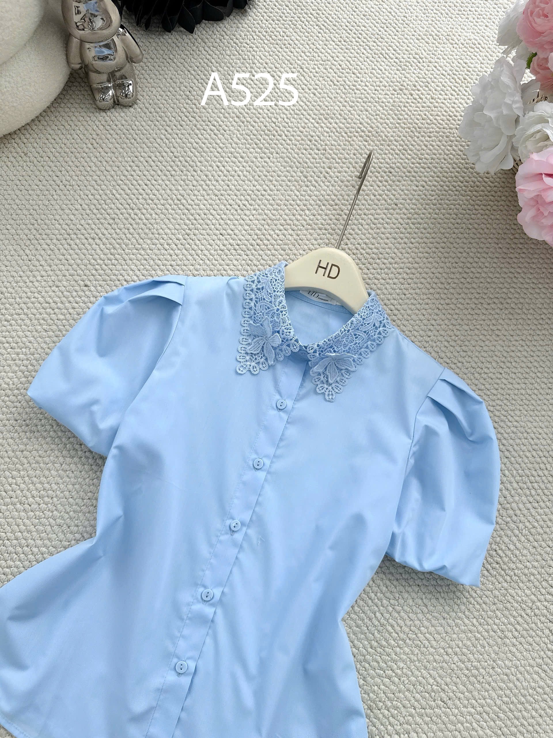 A525 Áo sơ mi thô tay bồng cổ ren