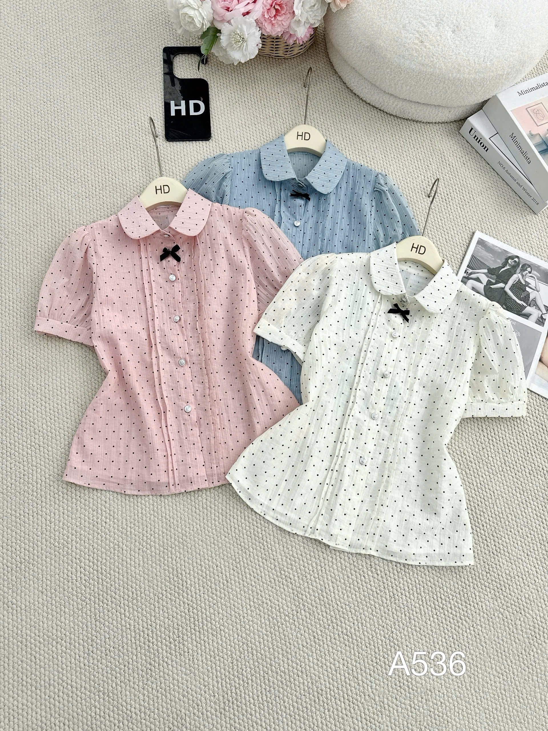 A536 Áo sơ mi chấm bi cúc ngọc