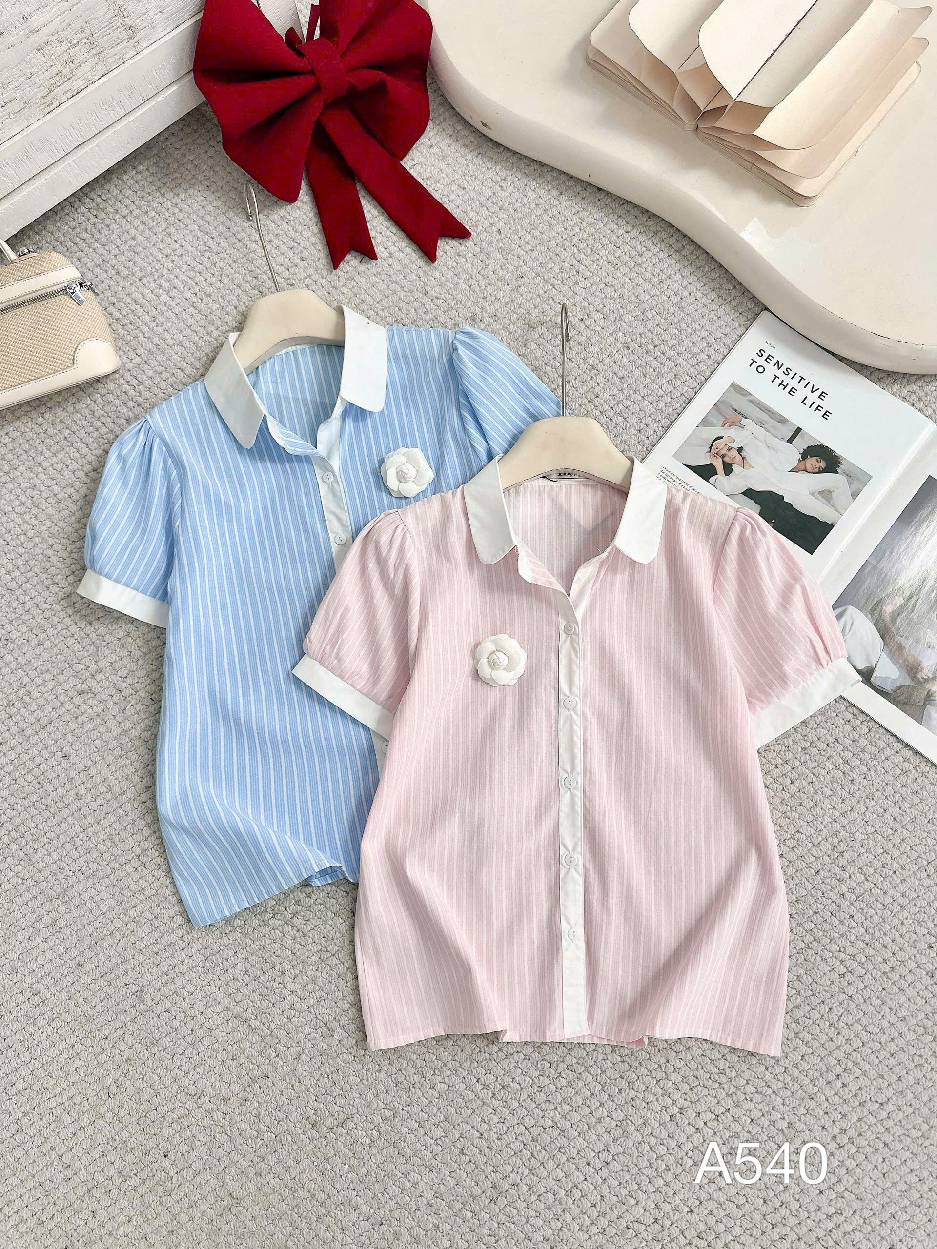 A540 Áo đũi kẻ cổ trắng kèm hoa