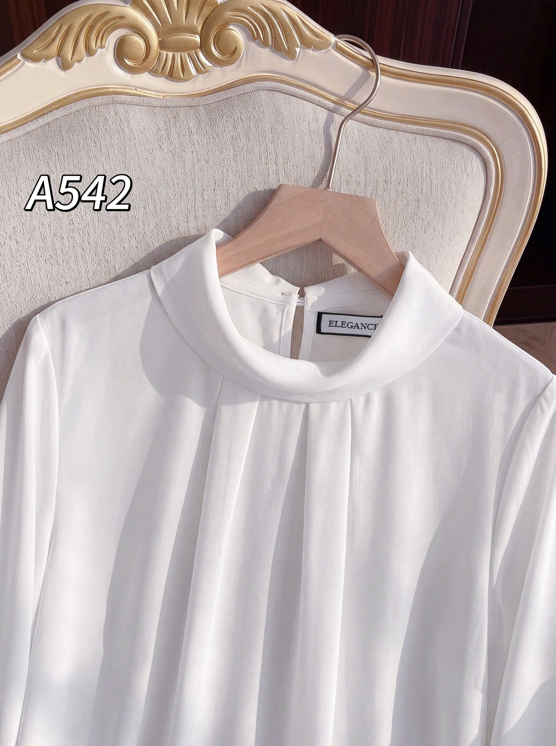 A542 áo lụa cổ tròn gấp