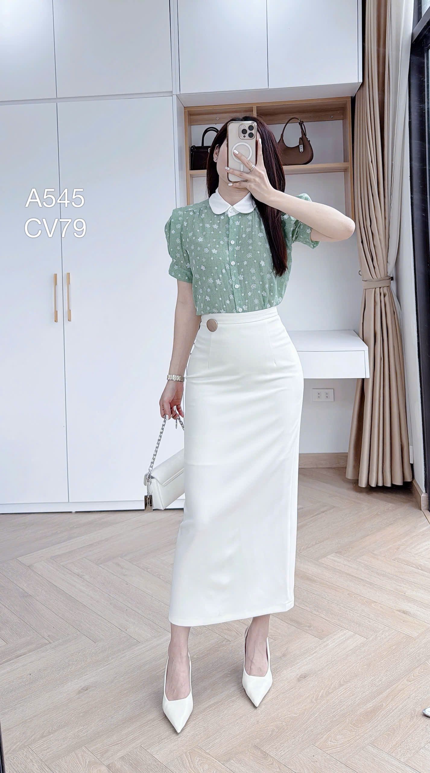 A545 áo hoa nhí tay bồng cổ trắng