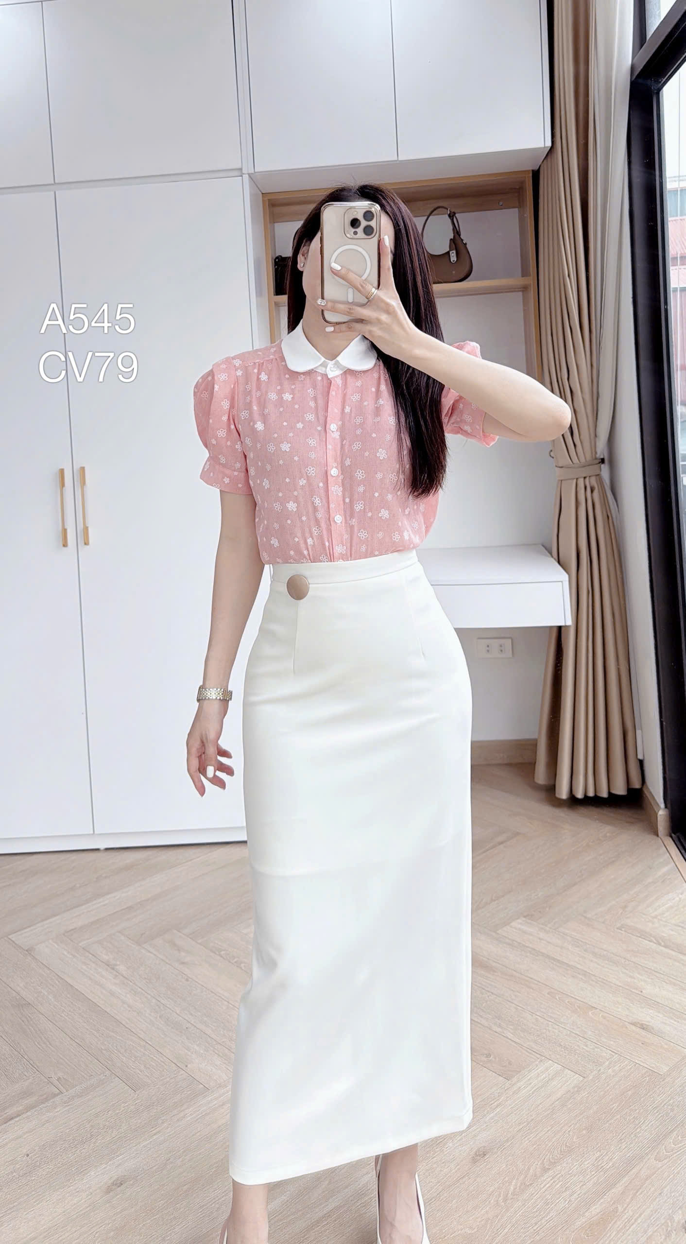 A545 áo hoa nhí tay bồng cổ trắng