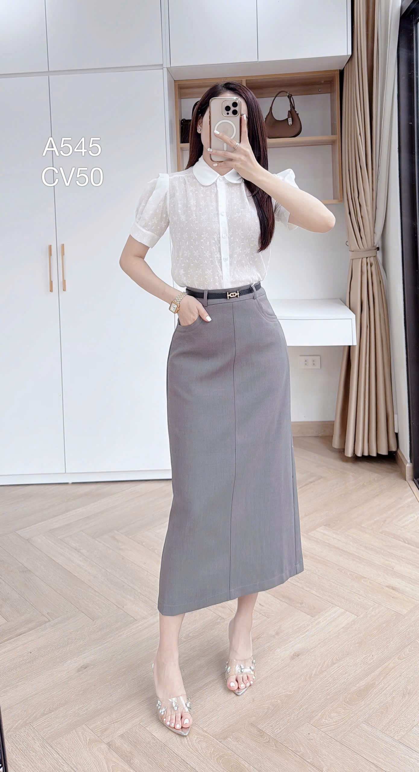 A545 áo hoa nhí tay bồng cổ trắng