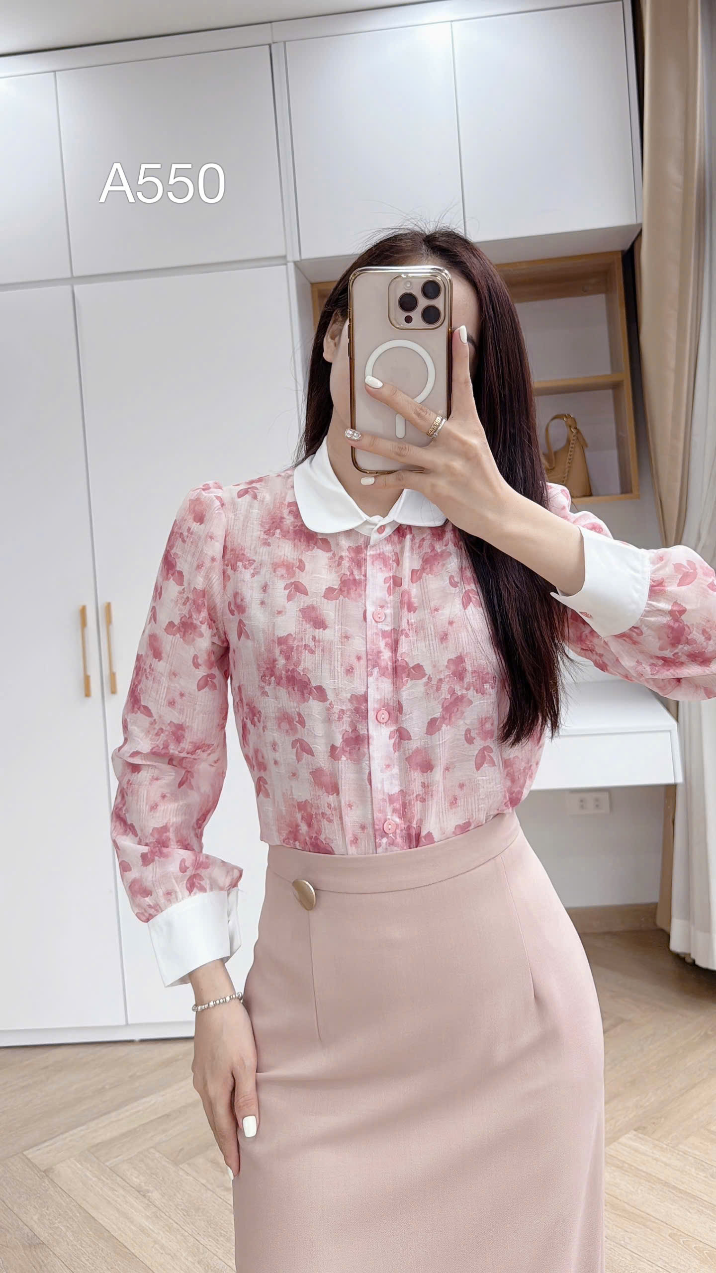 A550 Áo sơ mi cổ sen hoa phối