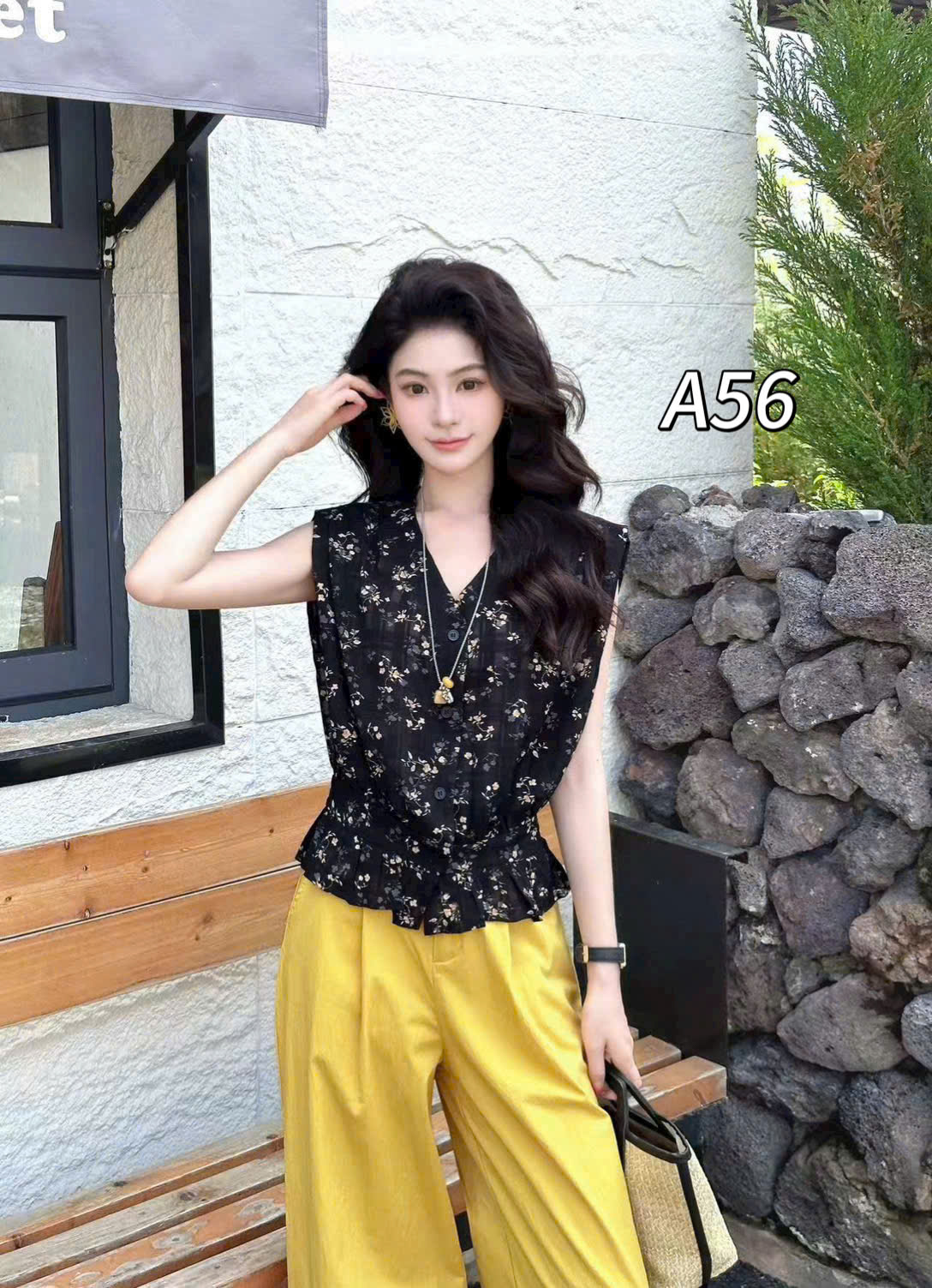 A56 áo cổ V rút eo