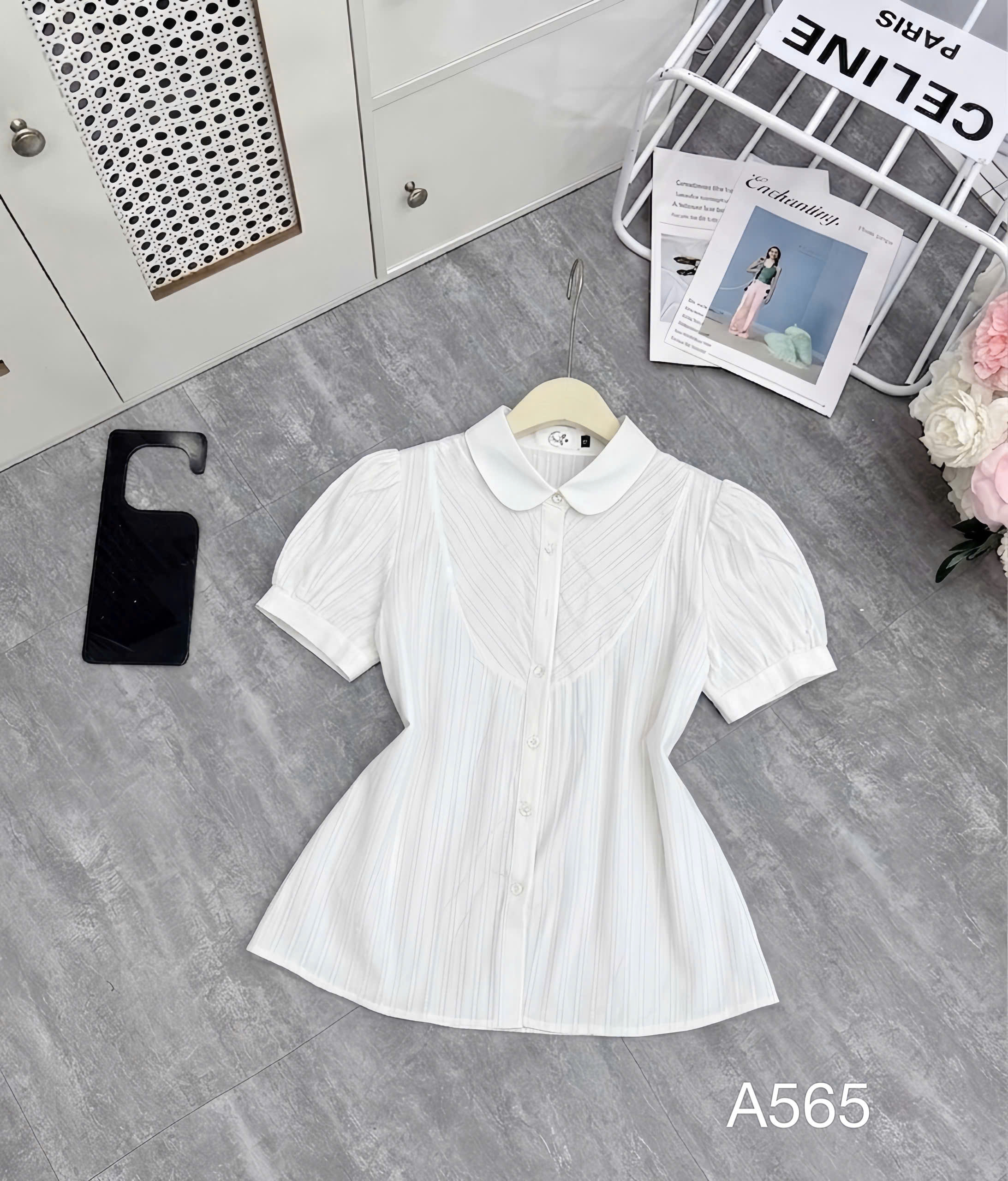 A565 Áo sơ mi cổ yếm tay bồng