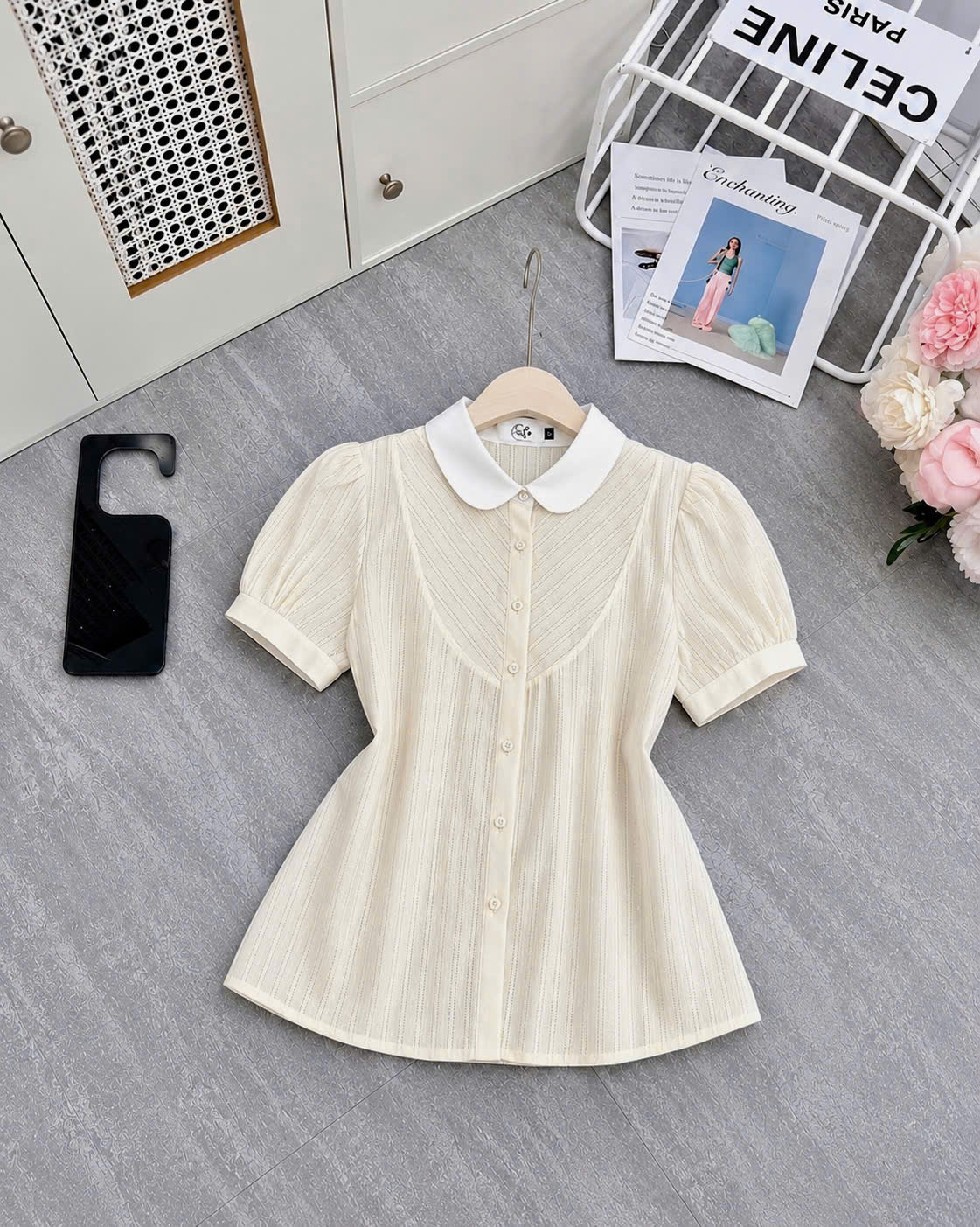 A565 Áo sơ mi cổ yếm tay bồng