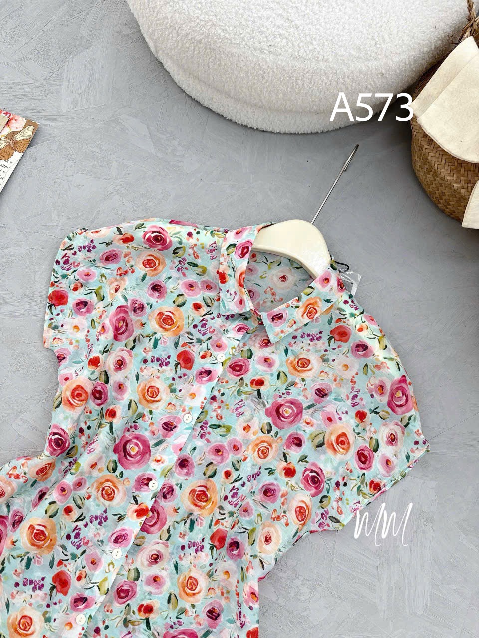 A573 Áo sơ mi hoa tay dơi