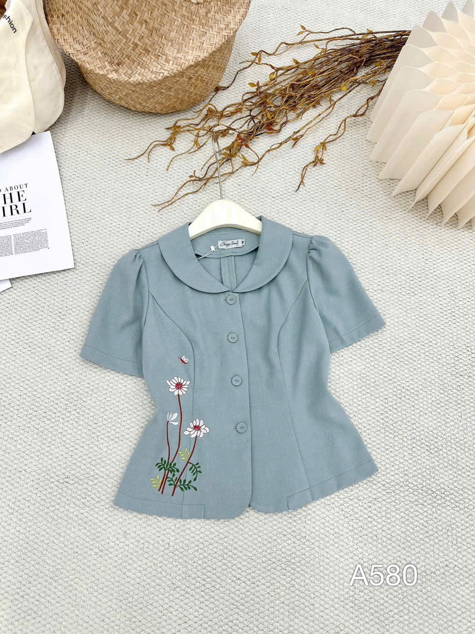 A580 Áo kí giả thêu hoa cúc