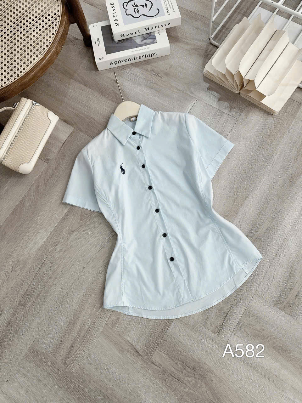 A582 Áo sơ mi thô thêu ngựa