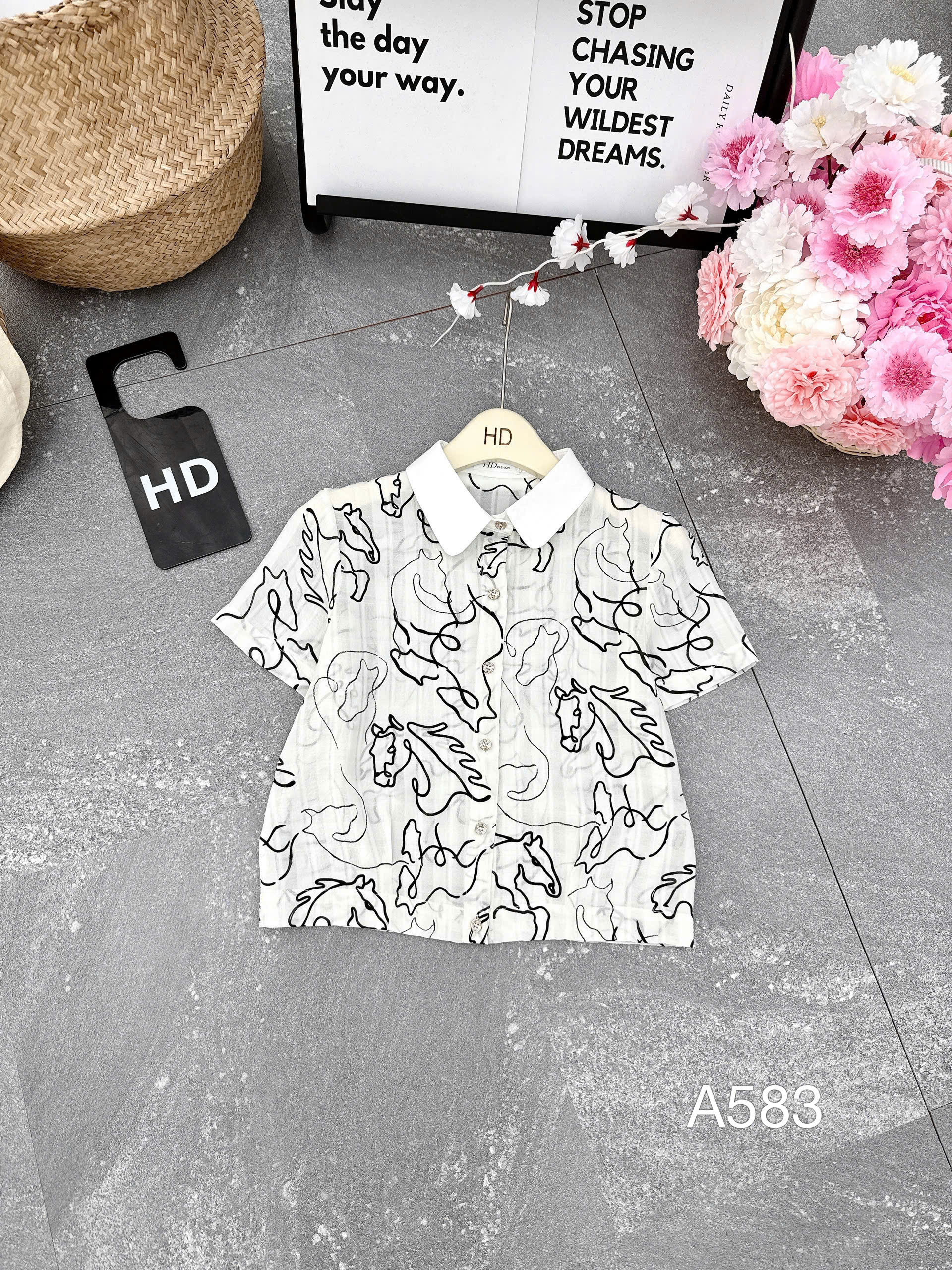 A583 Áo sơ mi họa tiết ngựa