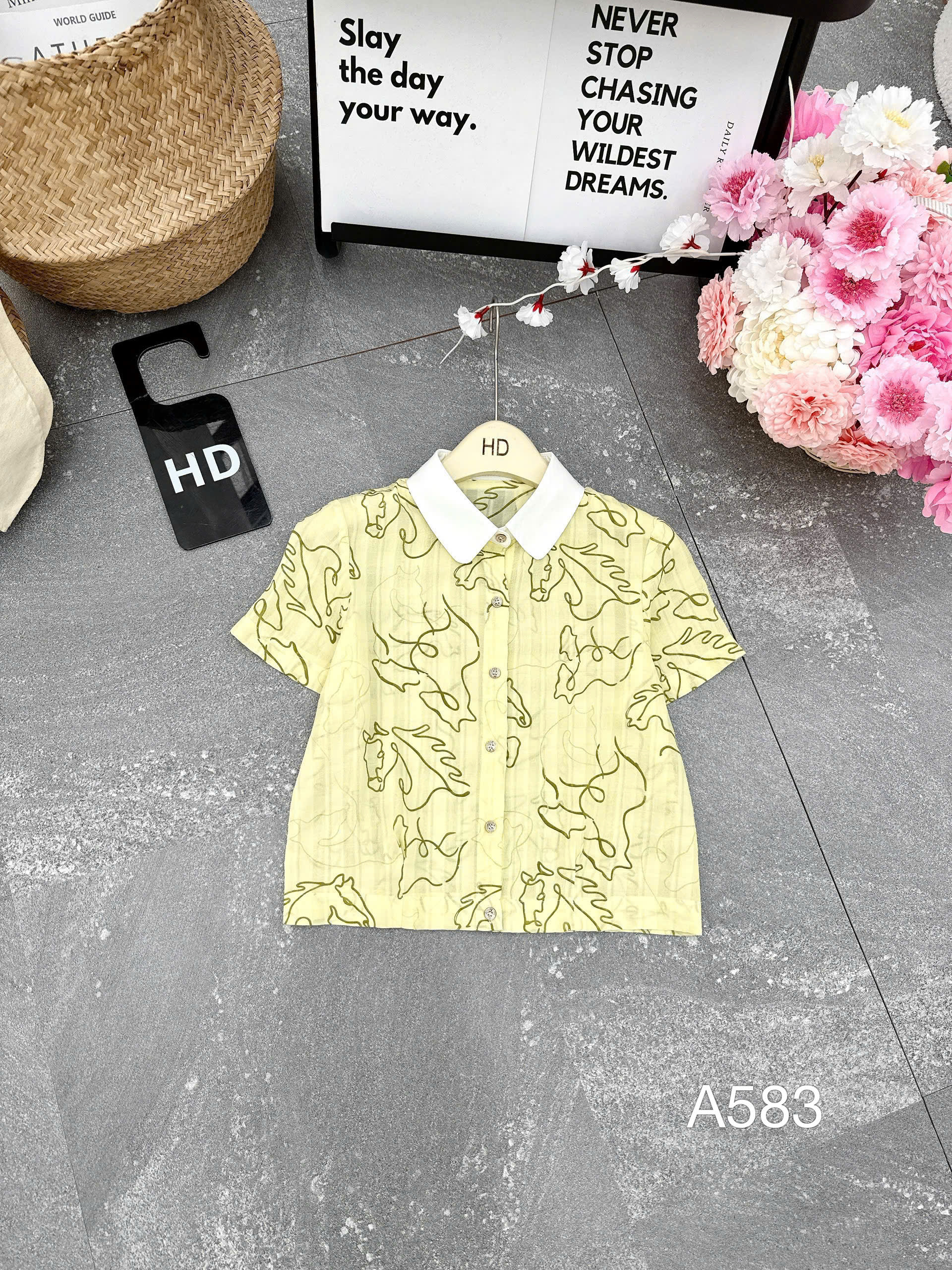 A583 Áo sơ mi họa tiết ngựa