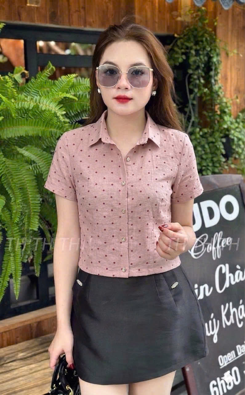 A585 Áo sơ mi lửng chấm bi