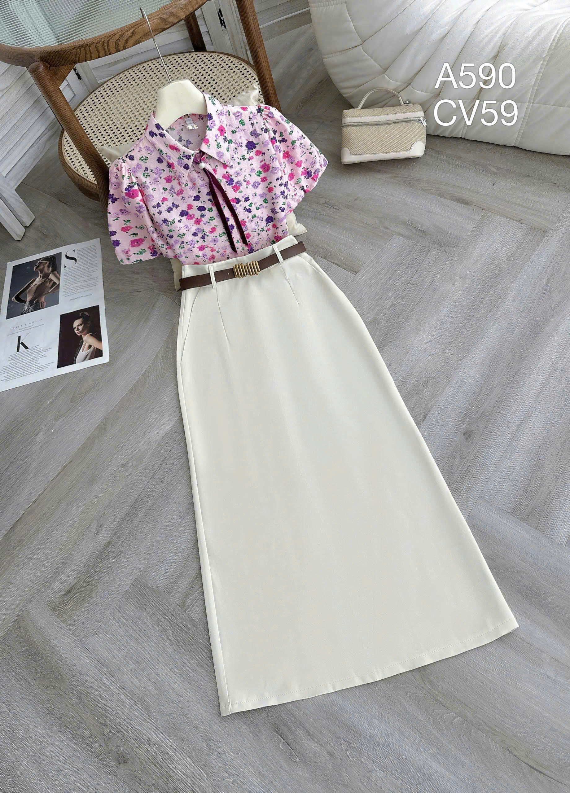 A590 Áo sơ mi tay bồng cổ nhọn