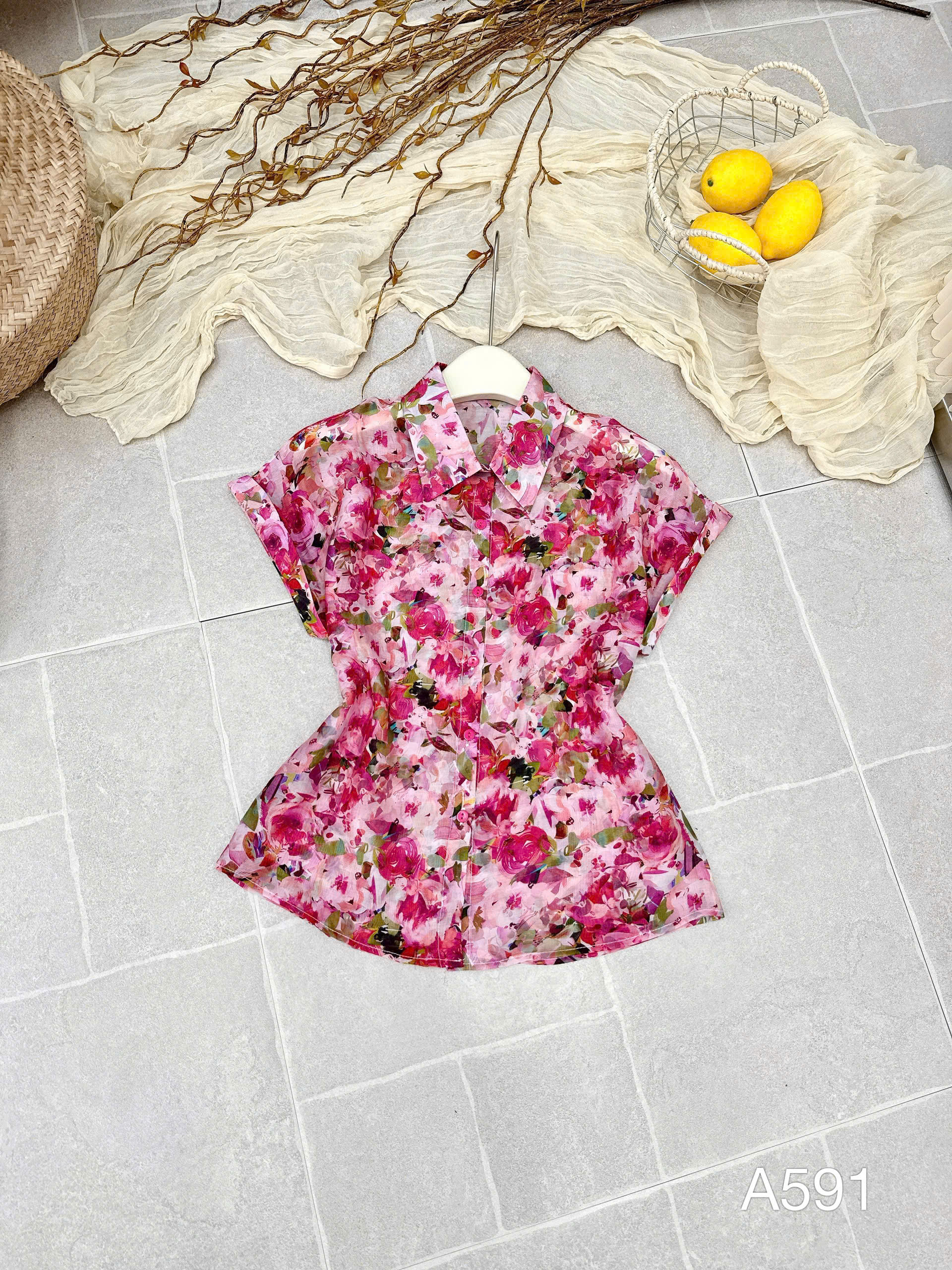 A591 Áo sơ mi hoa loang