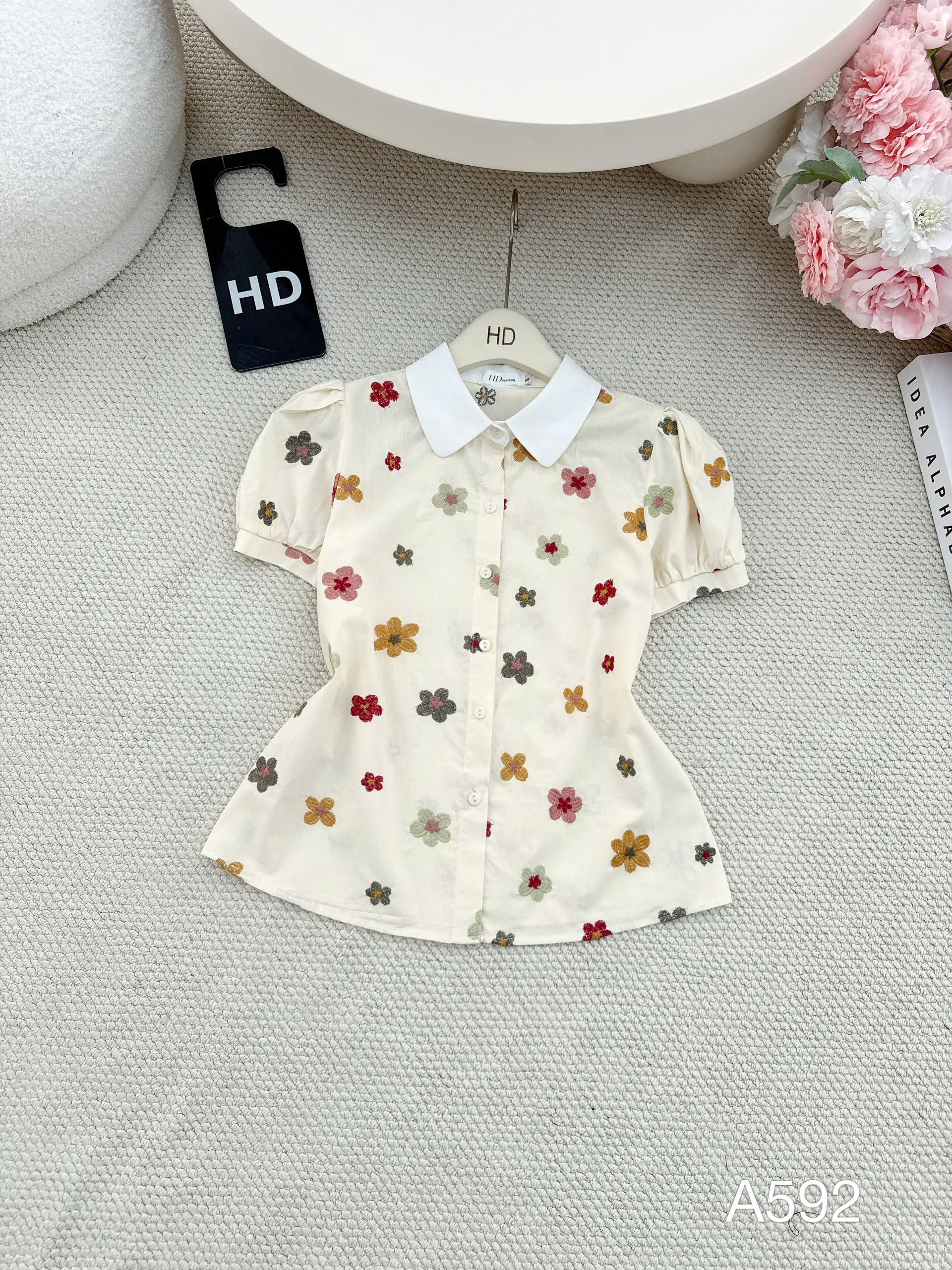 A592 Áo sơ mi thô hoa