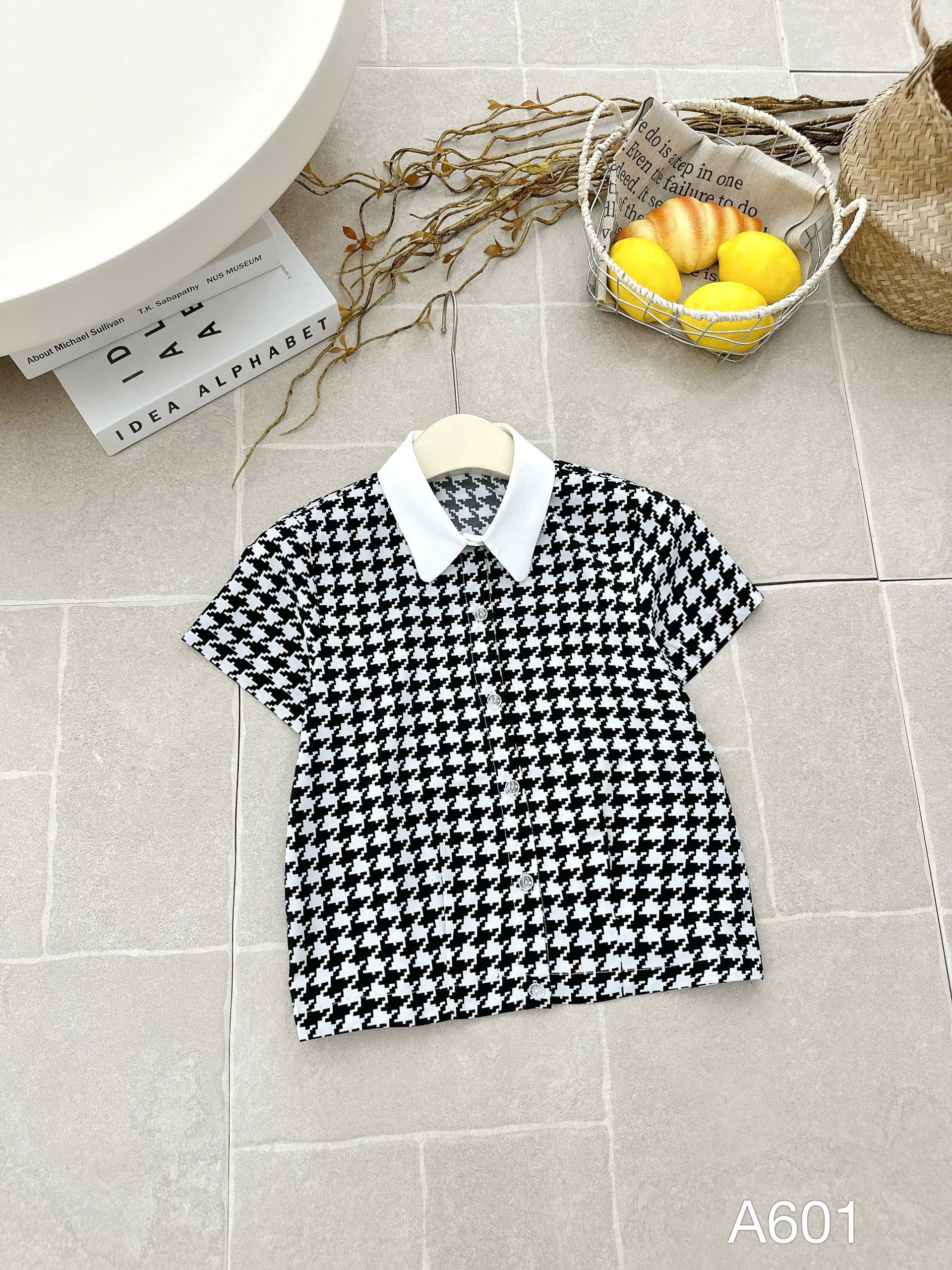 A601 Áo sơ mi họa tiết tay cộc