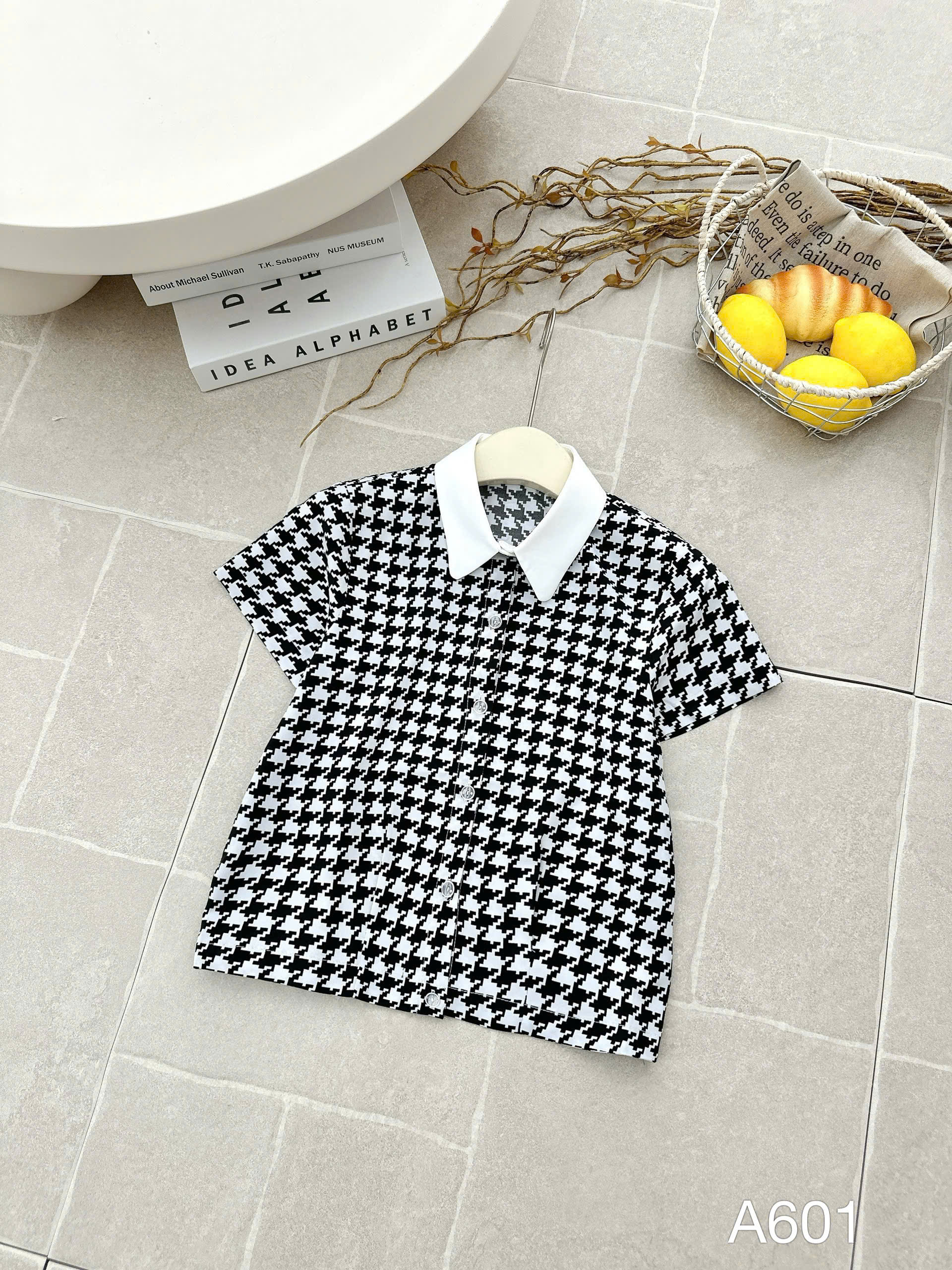 A601 Áo sơ mi họa tiết tay cộc
