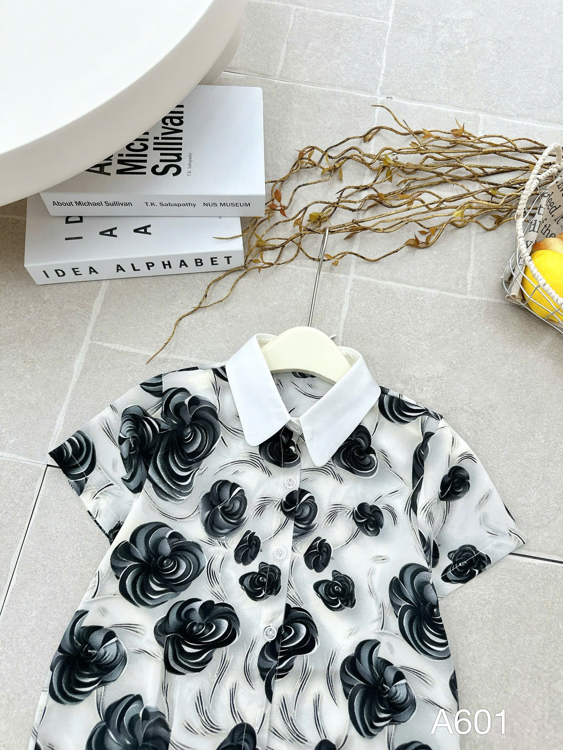 A601 Áo sơ mi họa tiết tay cộc