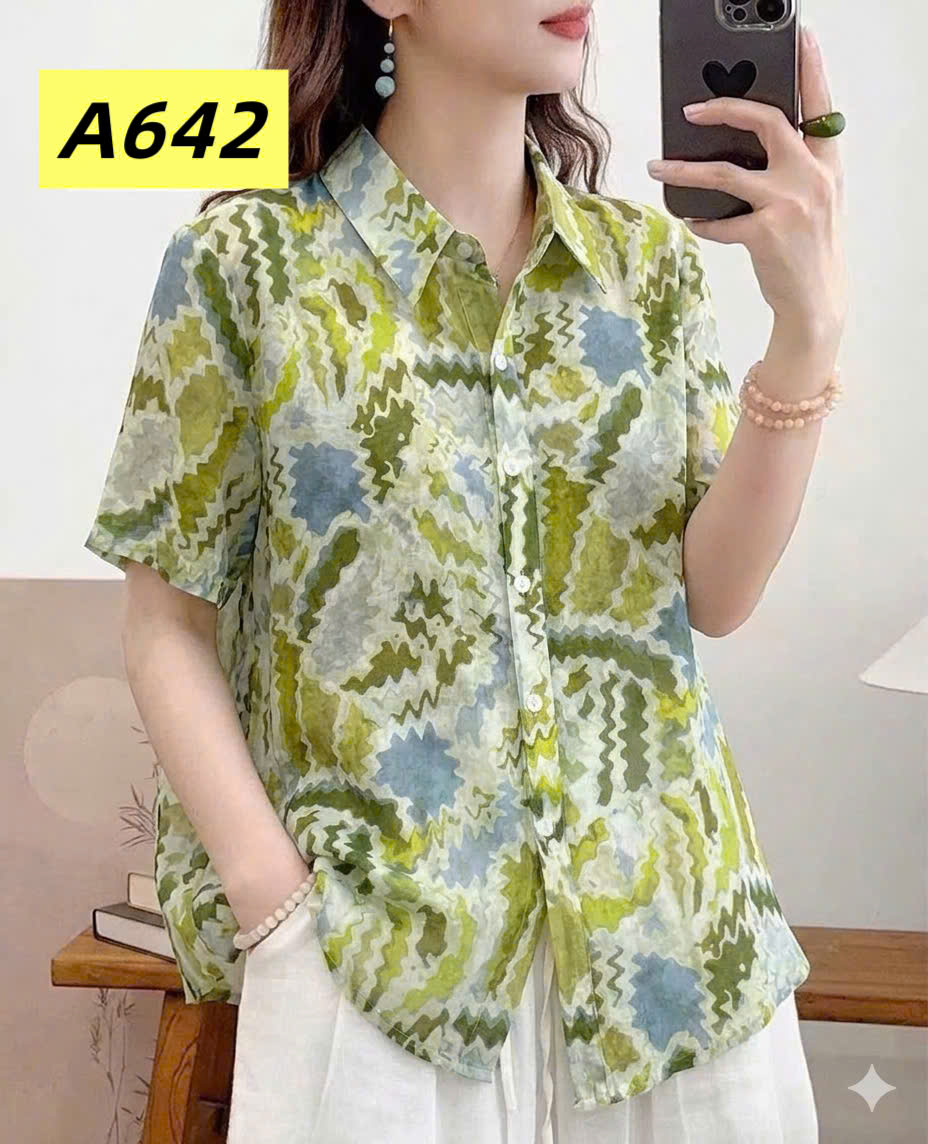 A642 Áo sơ mi họa tiết tay lỡ